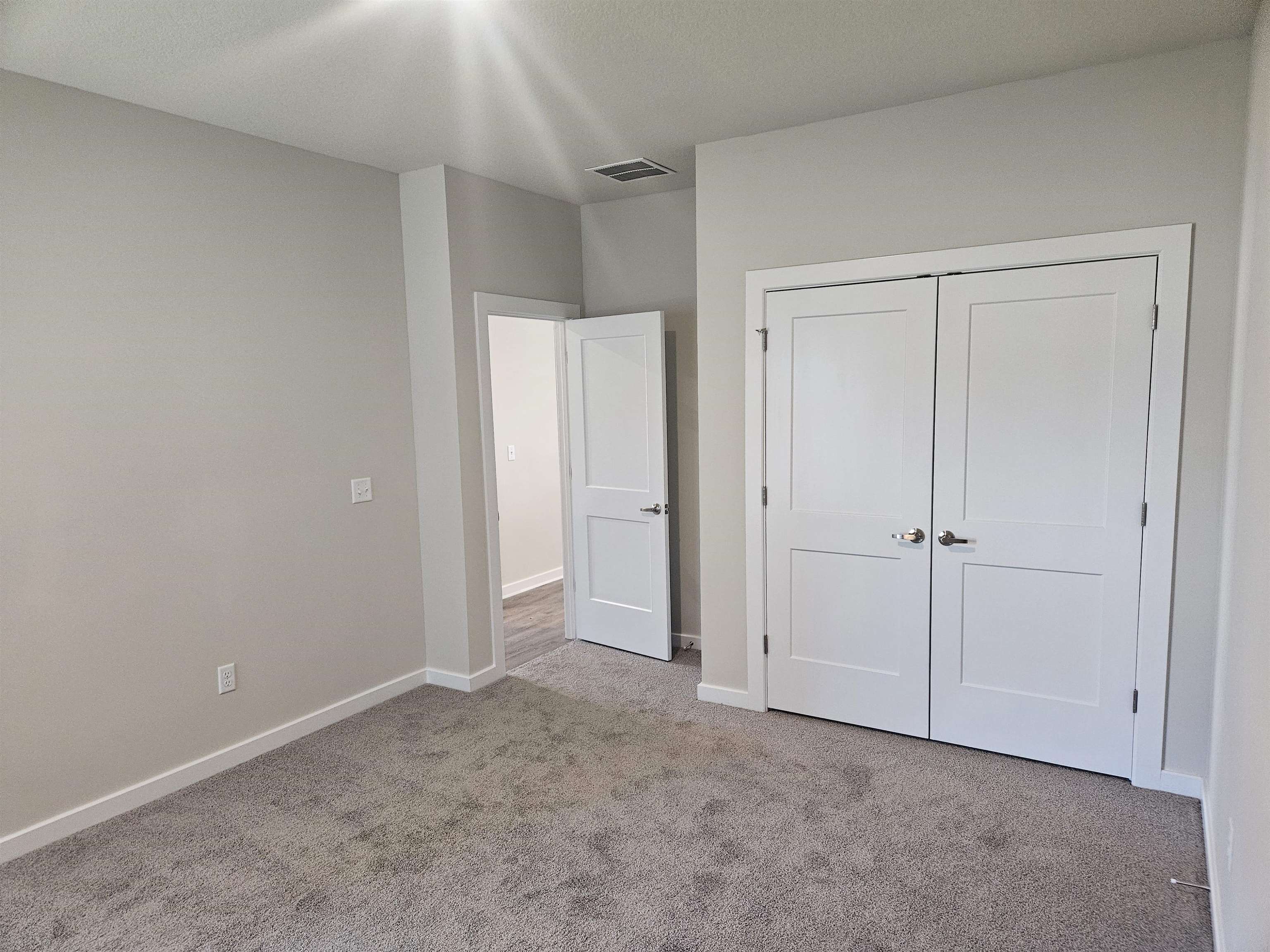 912 N Forestview Court Wichita KS 67235