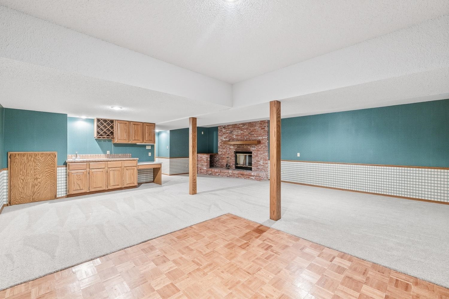 1108 E James Street Derby KS 67037