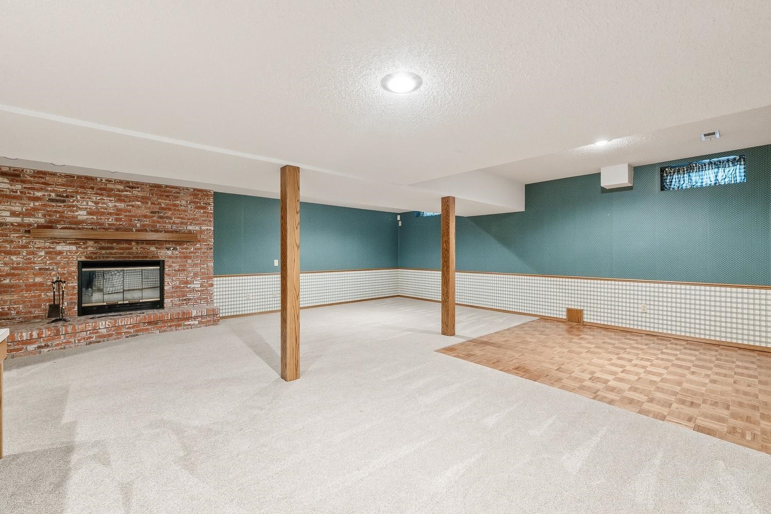 1108 E James Street Derby KS 67037