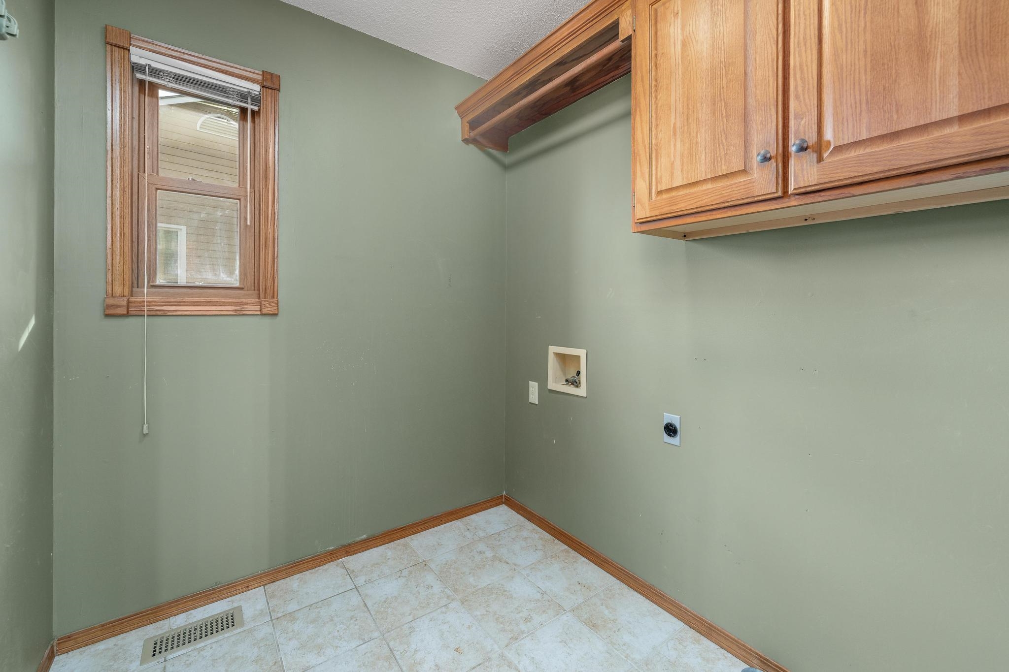 2124 E Countryview Drive Derby KS 67037
