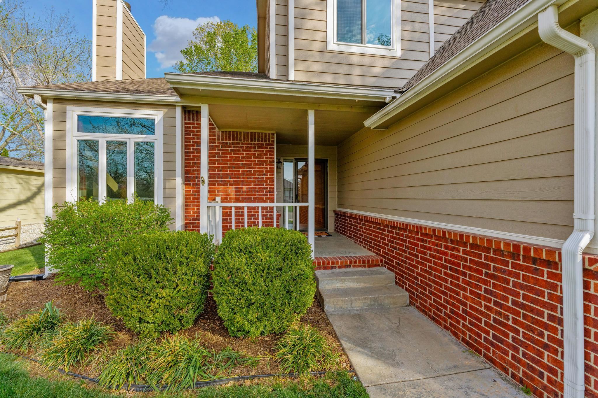 2124 E Countryview Drive Derby KS 67037