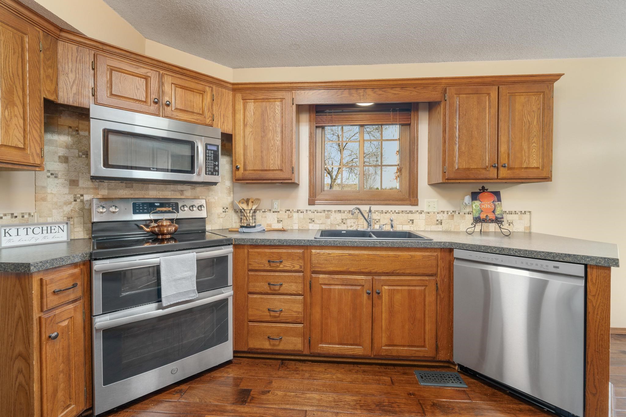 2124 E Countryview Drive Derby KS 67037