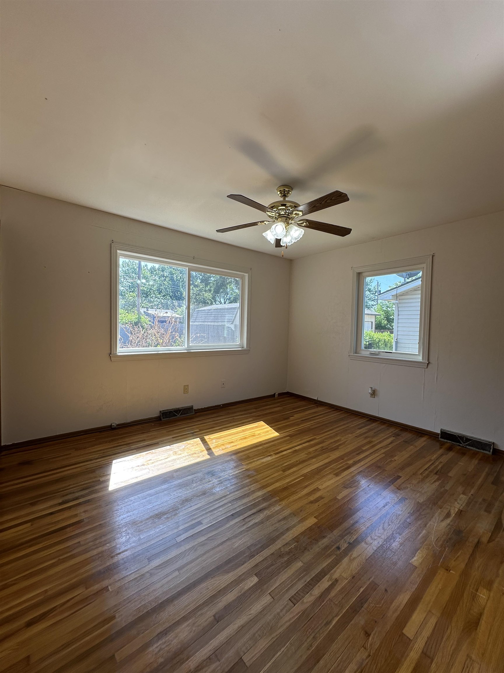 3328 S Chase Avenue Wichita KS 67217