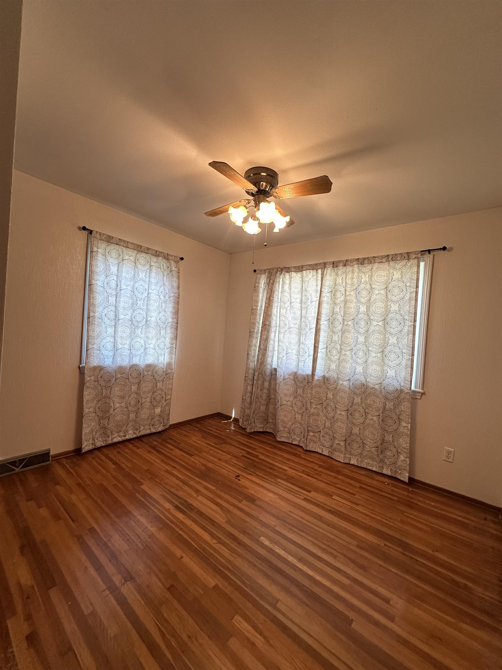 3328 S Chase Avenue Wichita KS 67217