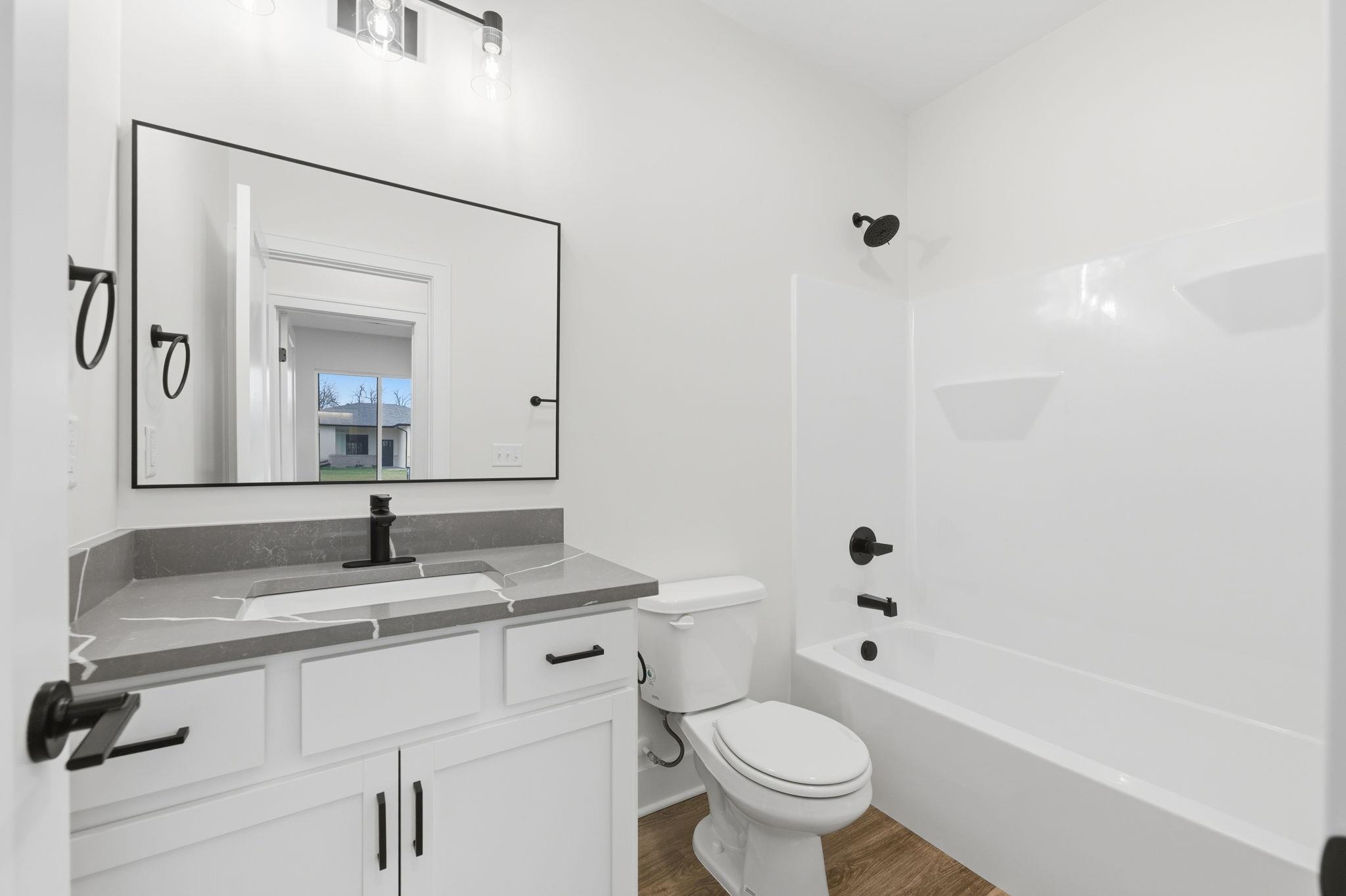 620 Elmwood Street Park City KS 67147-1124