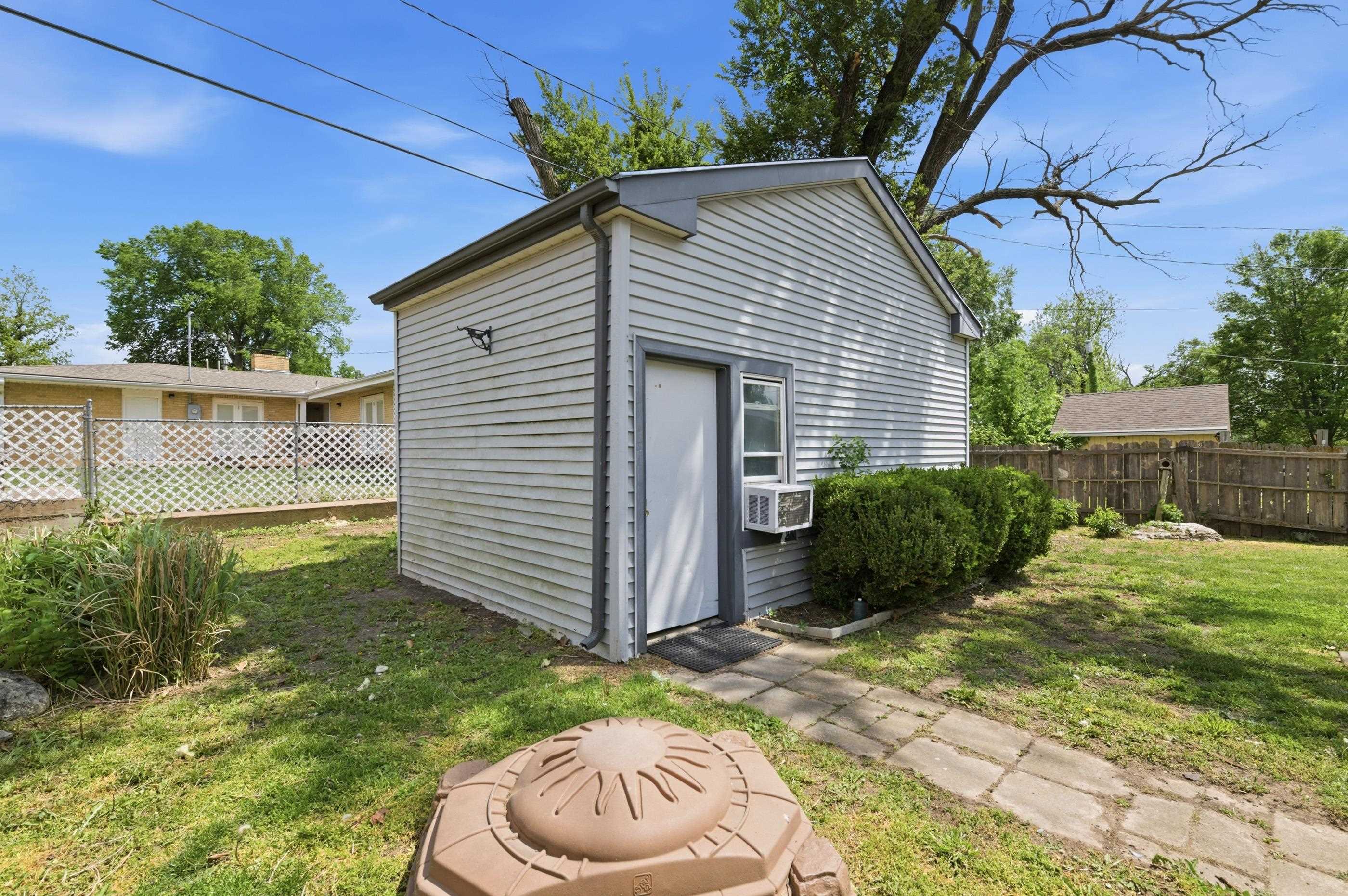 1602 Edgemoor Street El Dorado KS 67042