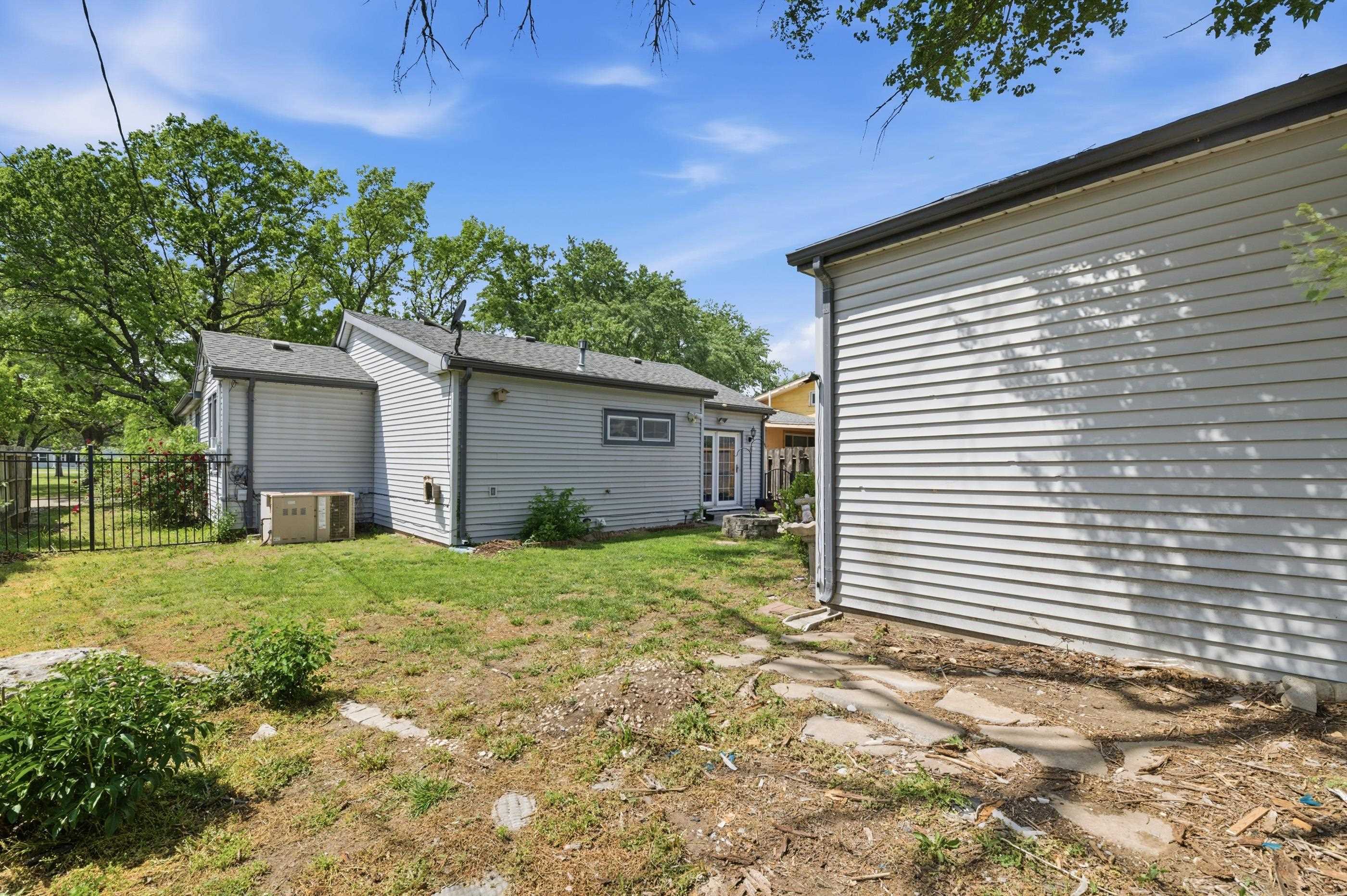 1602 Edgemoor Street El Dorado KS 67042