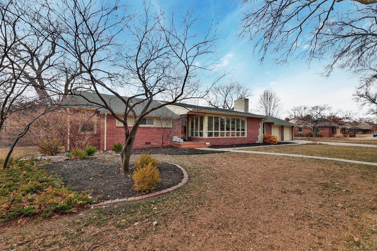 315 Courtleigh Street Wichita KS 67218