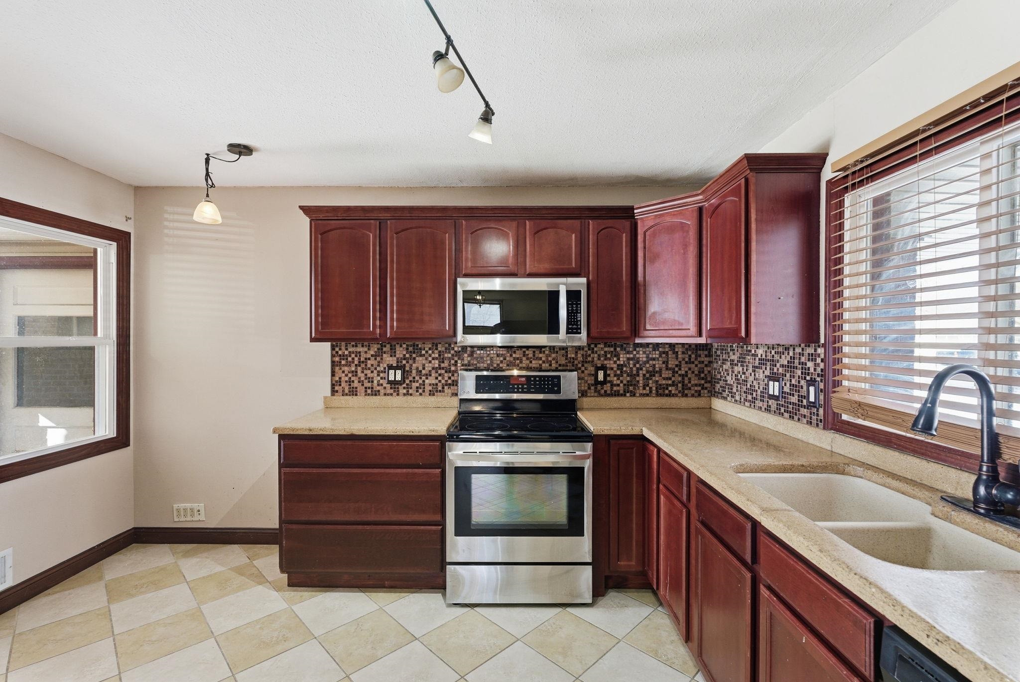 2019 W 24th Street N Wichita KS 67204