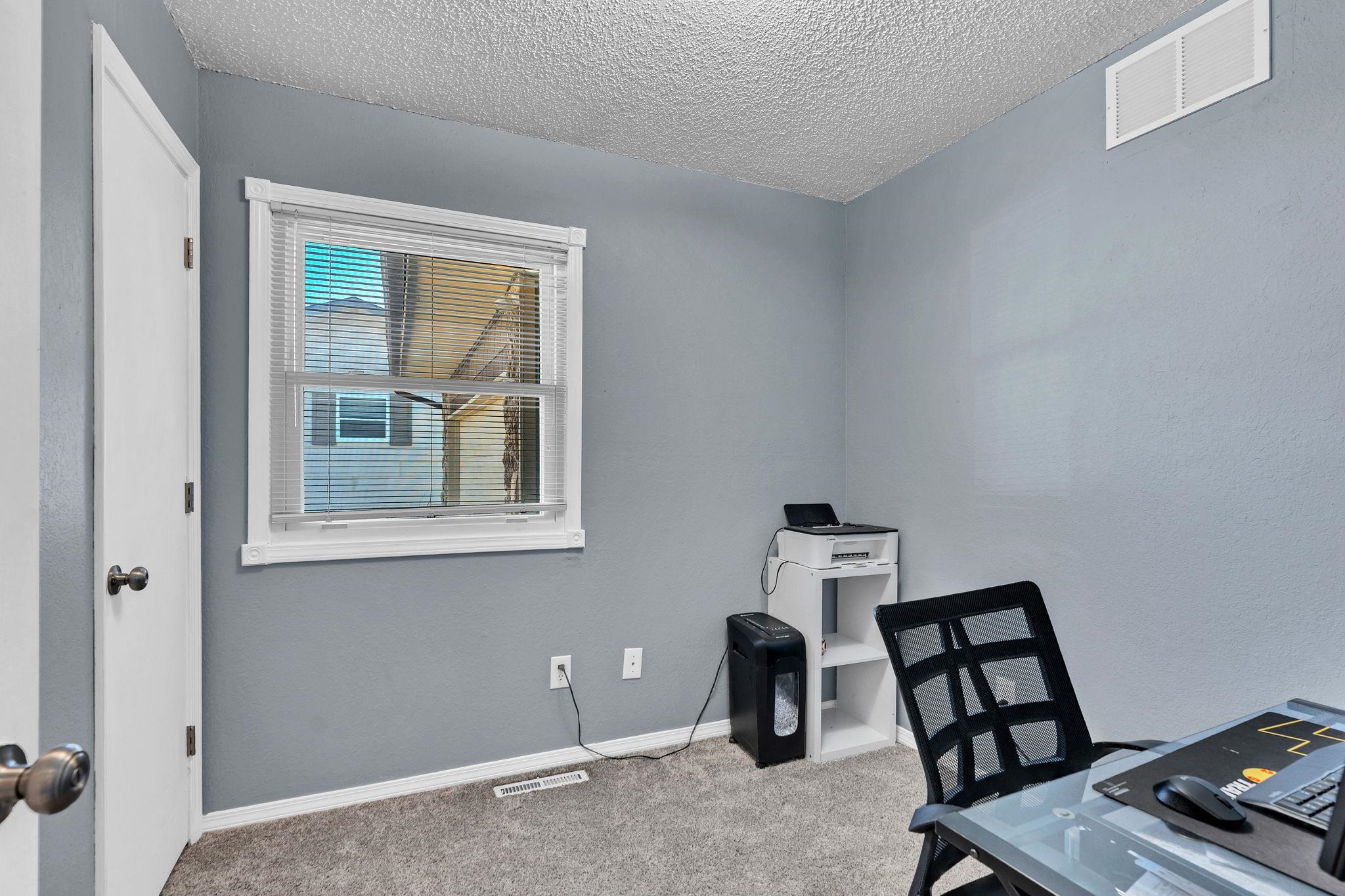 1839 E Evanston Park City KS 67219