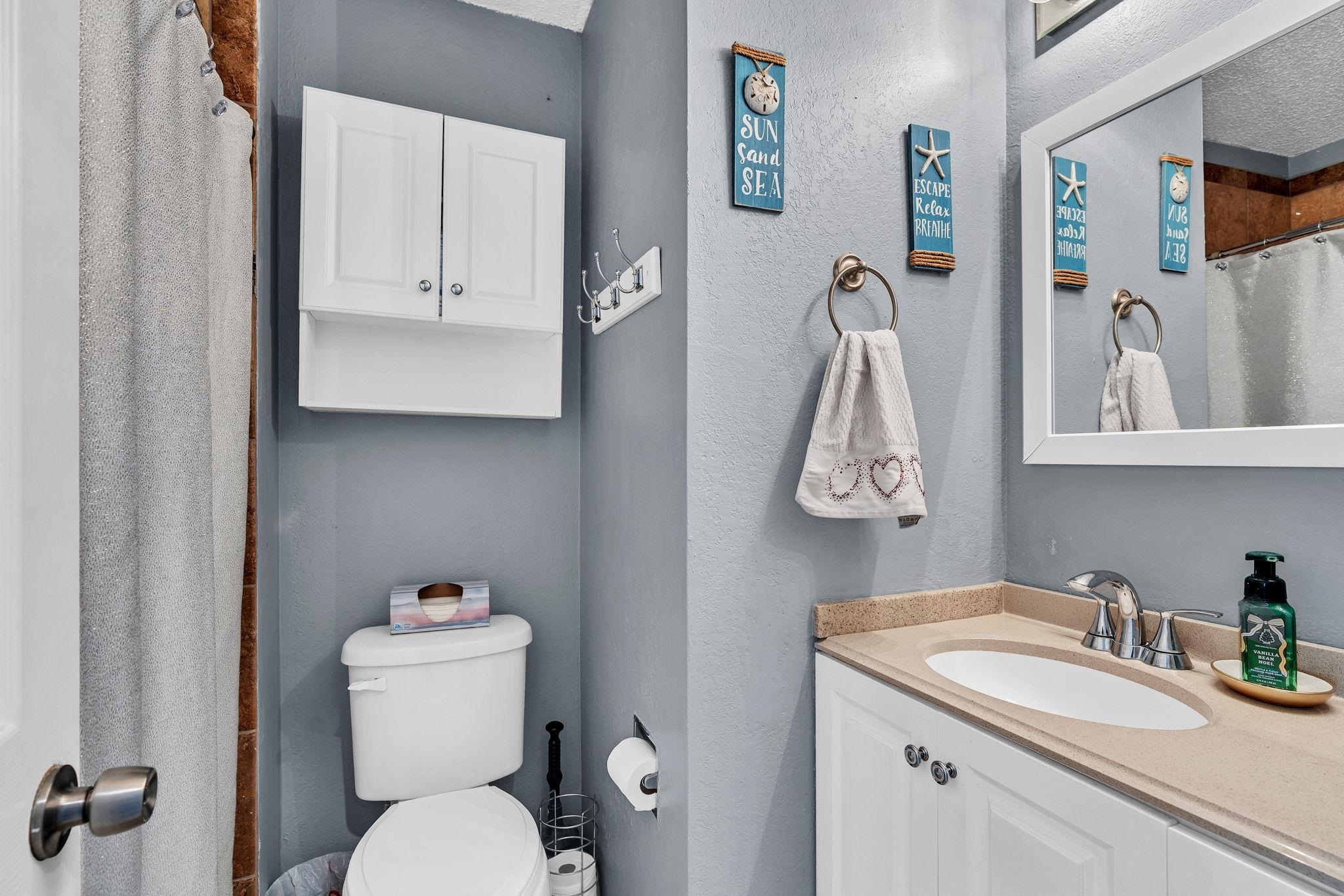 1839 E Evanston Park City KS 67219