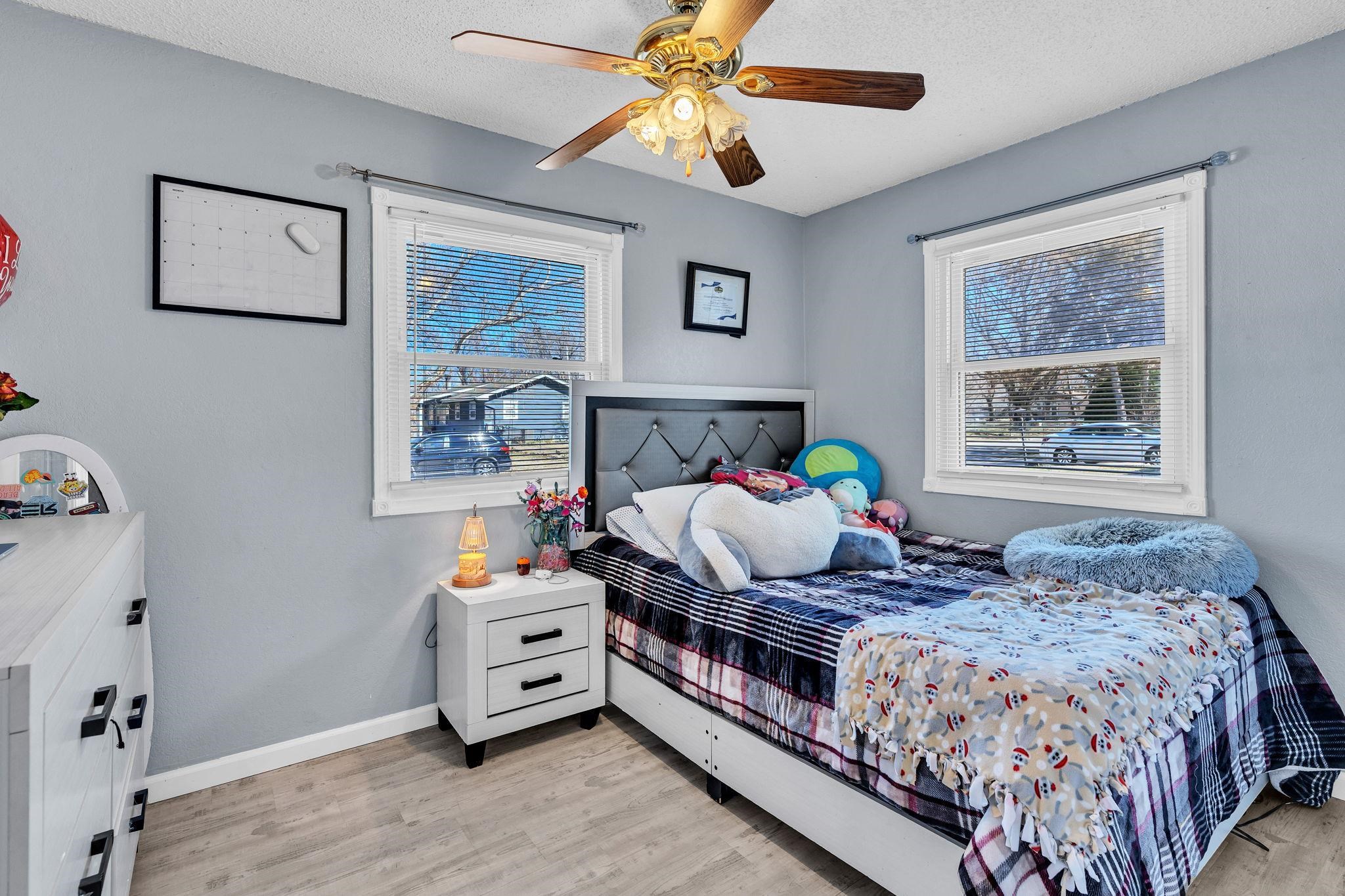 1839 E Evanston Park City KS 67219