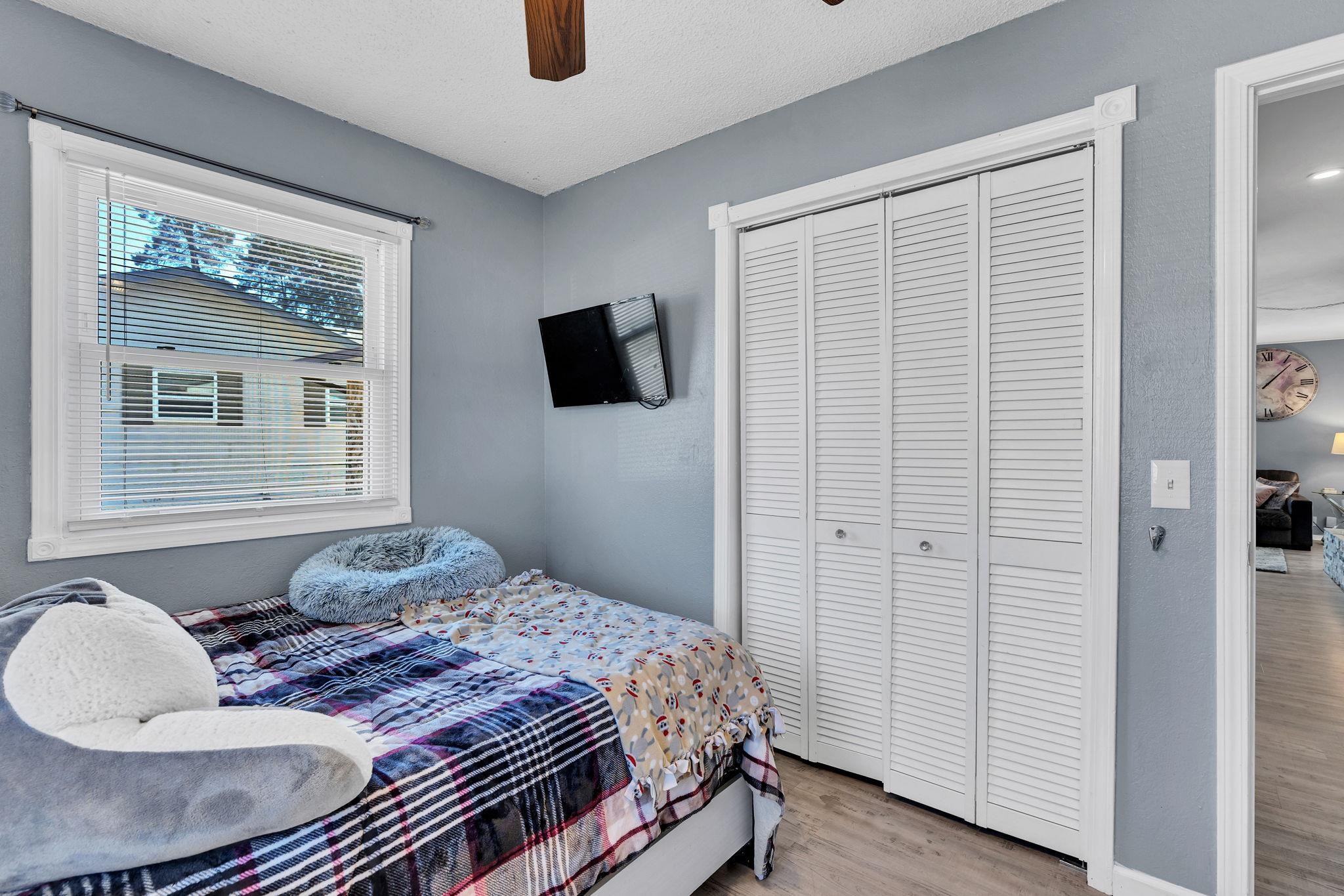 1839 E Evanston Park City KS 67219