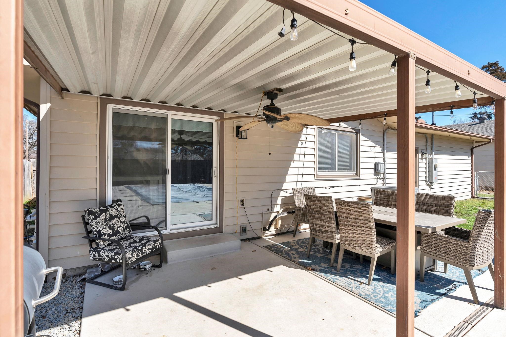 1839 E Evanston Park City KS 67219