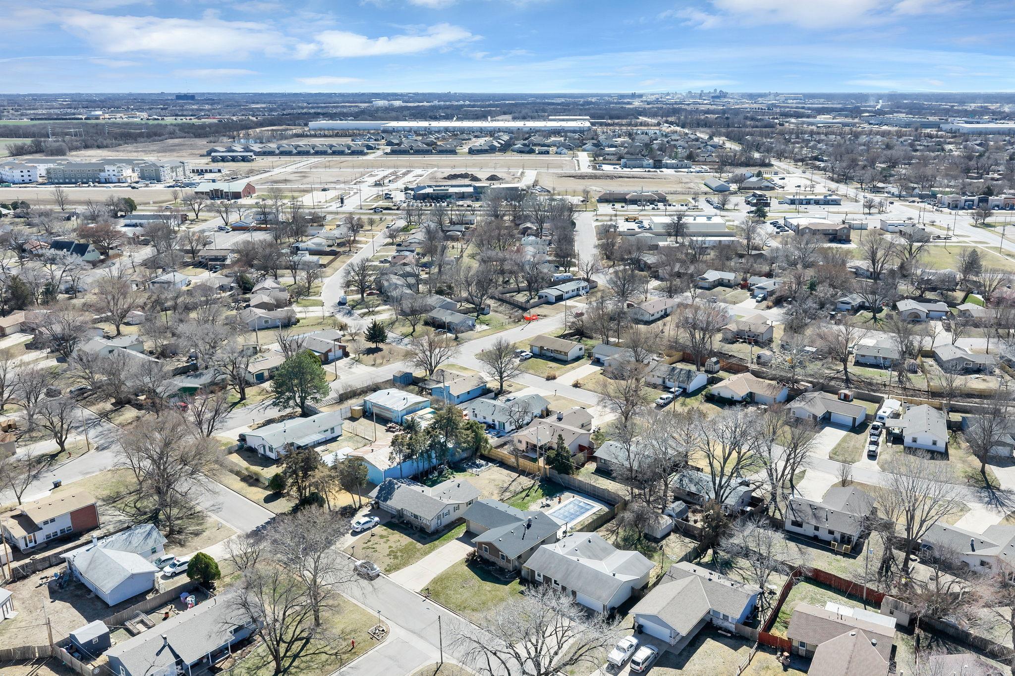 1839 E Evanston Park City KS 67219