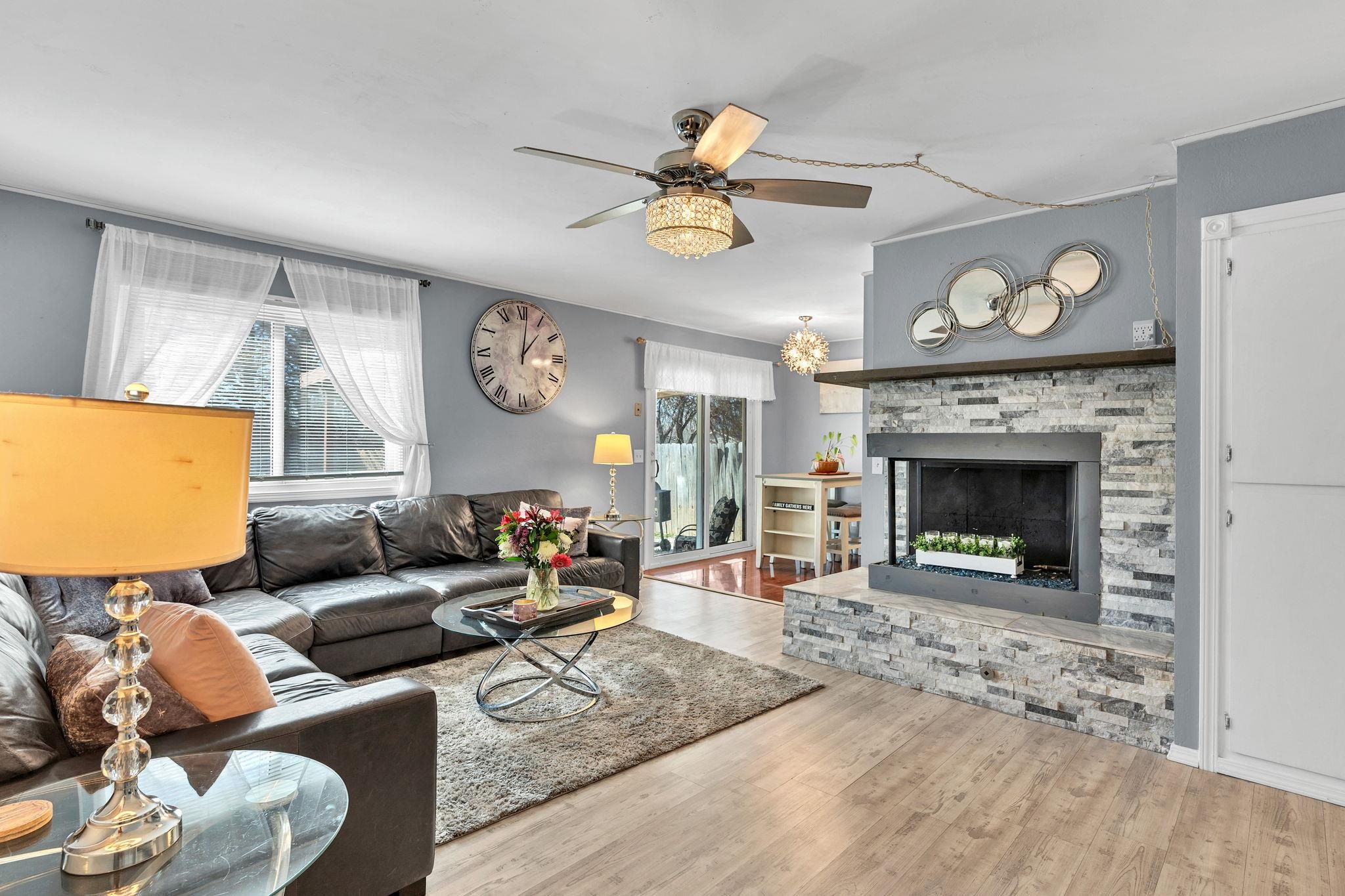 1839 E Evanston Park City KS 67219