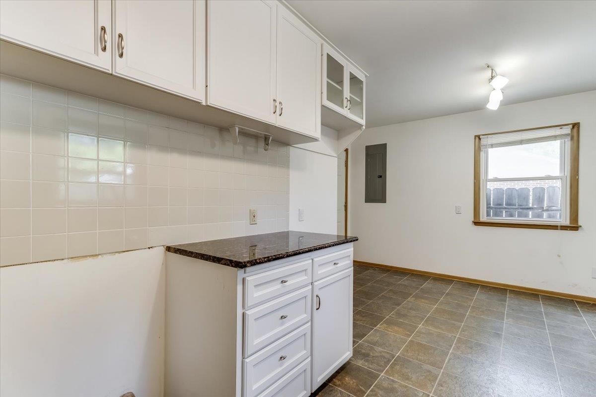 1426 E Salome Lane Wichita KS 67216