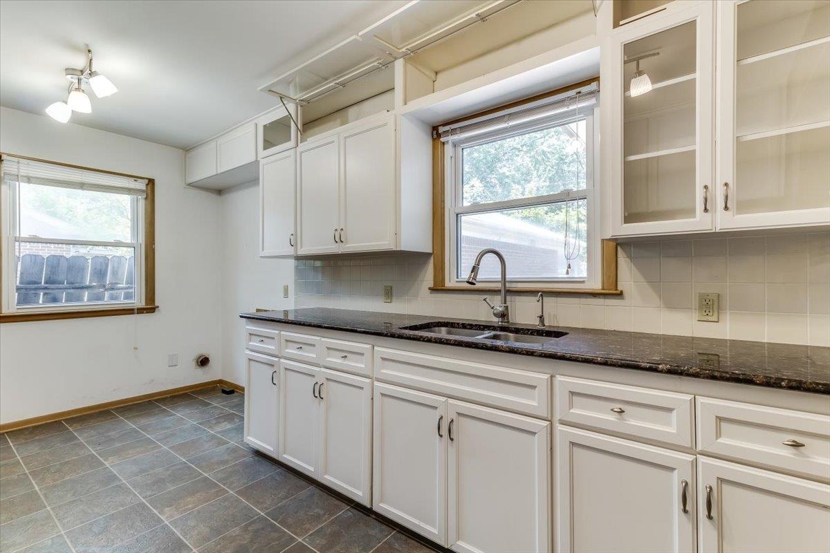 1426 E Salome Lane Wichita KS 67216