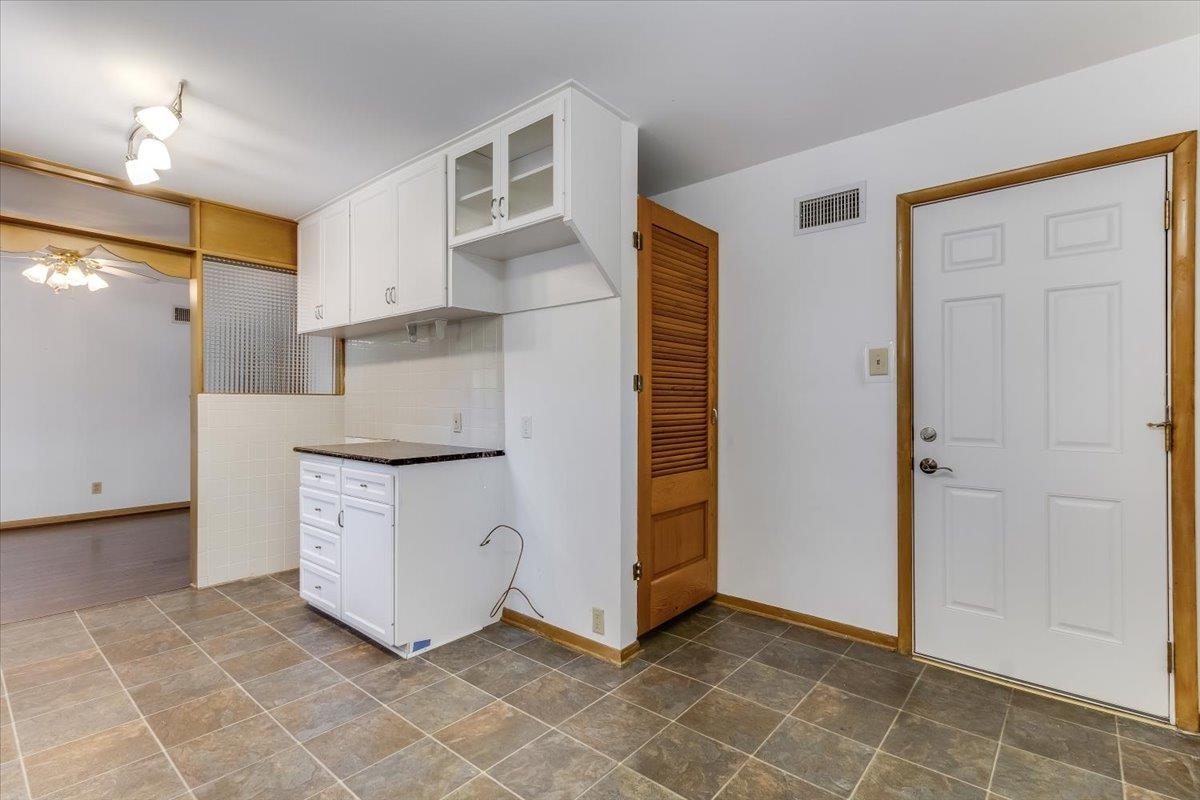 1426 E Salome Lane Wichita KS 67216