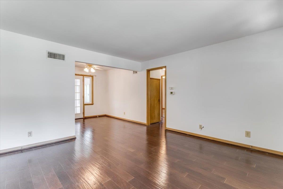 1426 E Salome Lane Wichita KS 67216