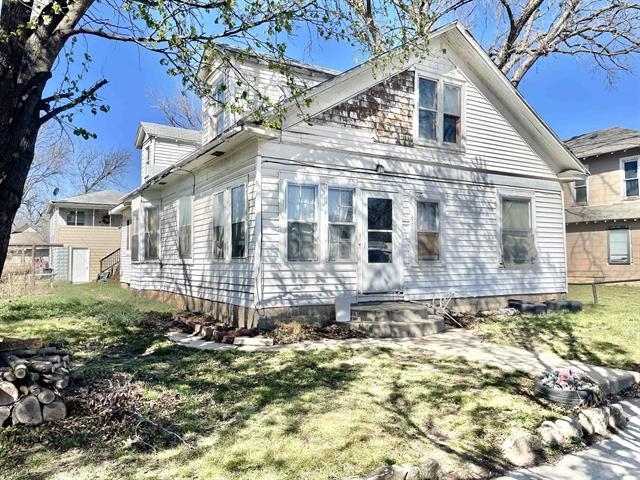 909 S 1st Street Arkansas City KS 67005
