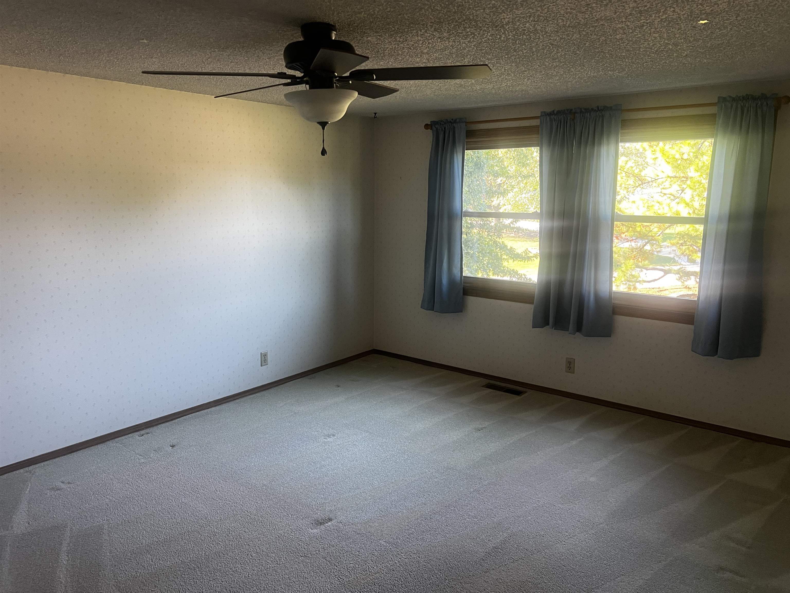 2324 N Estates Drive Arkansas City KS 67005