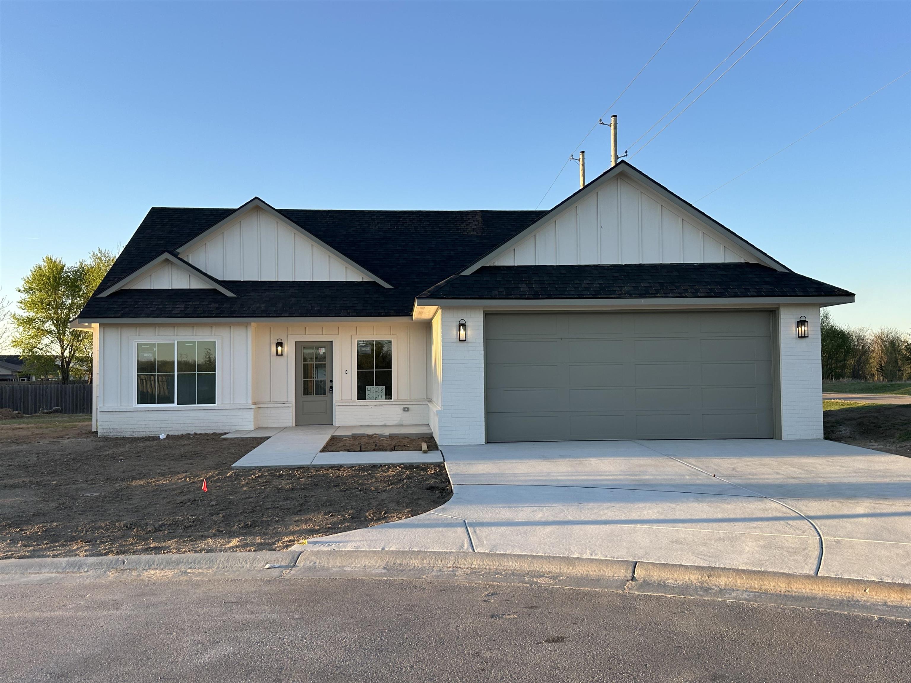 4328 N Sunny Court Wichita KS 67205