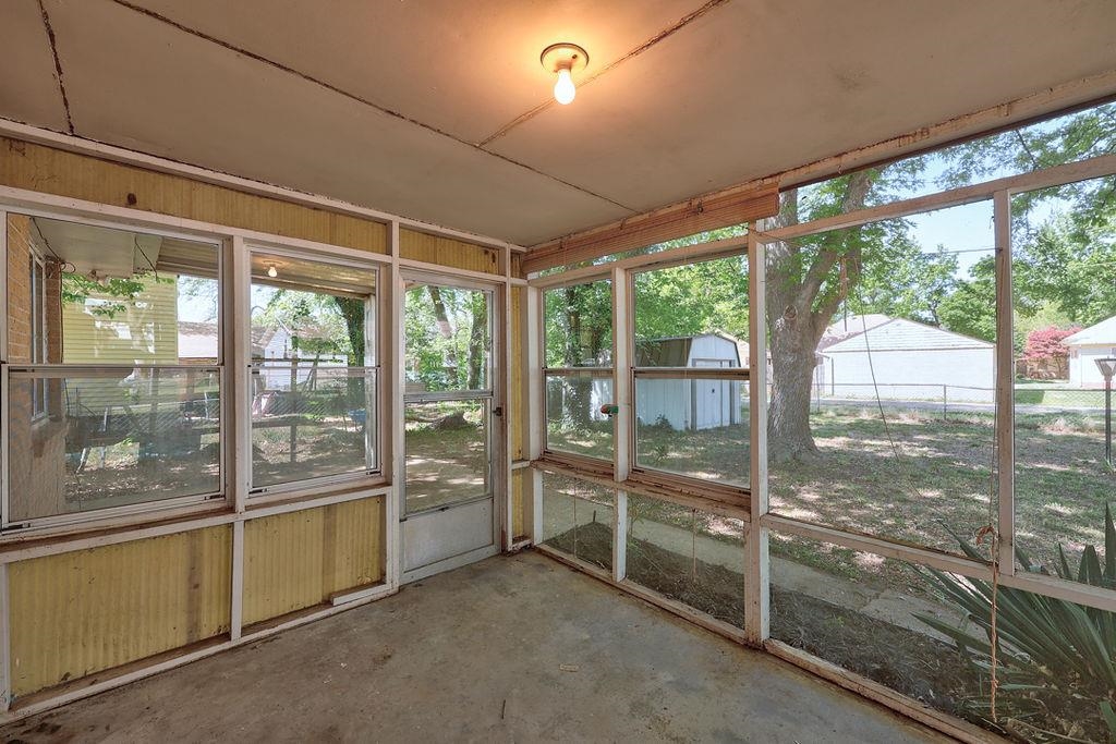 1413 Hackney Street Winfield KS 67156