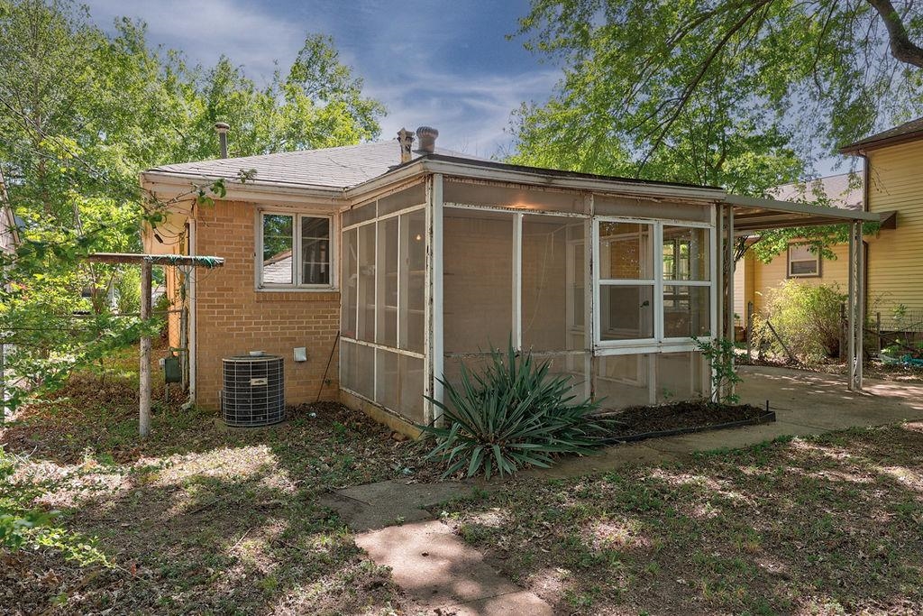 1413 Hackney Street Winfield KS 67156