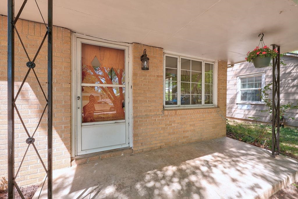 1413 Hackney Street Winfield KS 67156