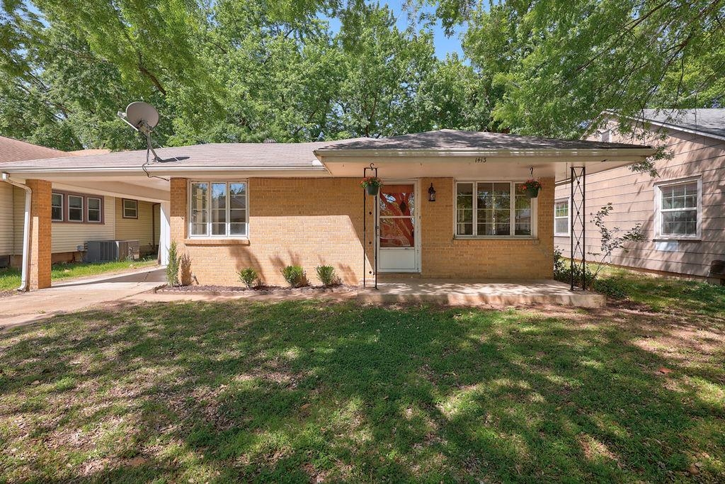 1413 Hackney Street Winfield KS 67156