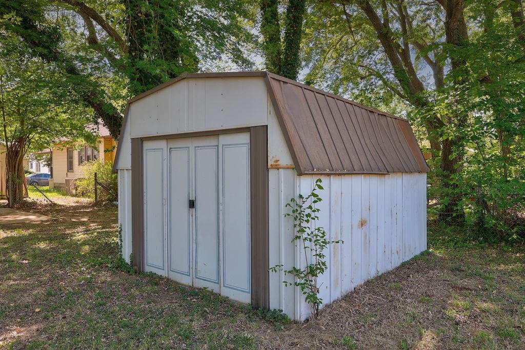1413 Hackney Street Winfield KS 67156