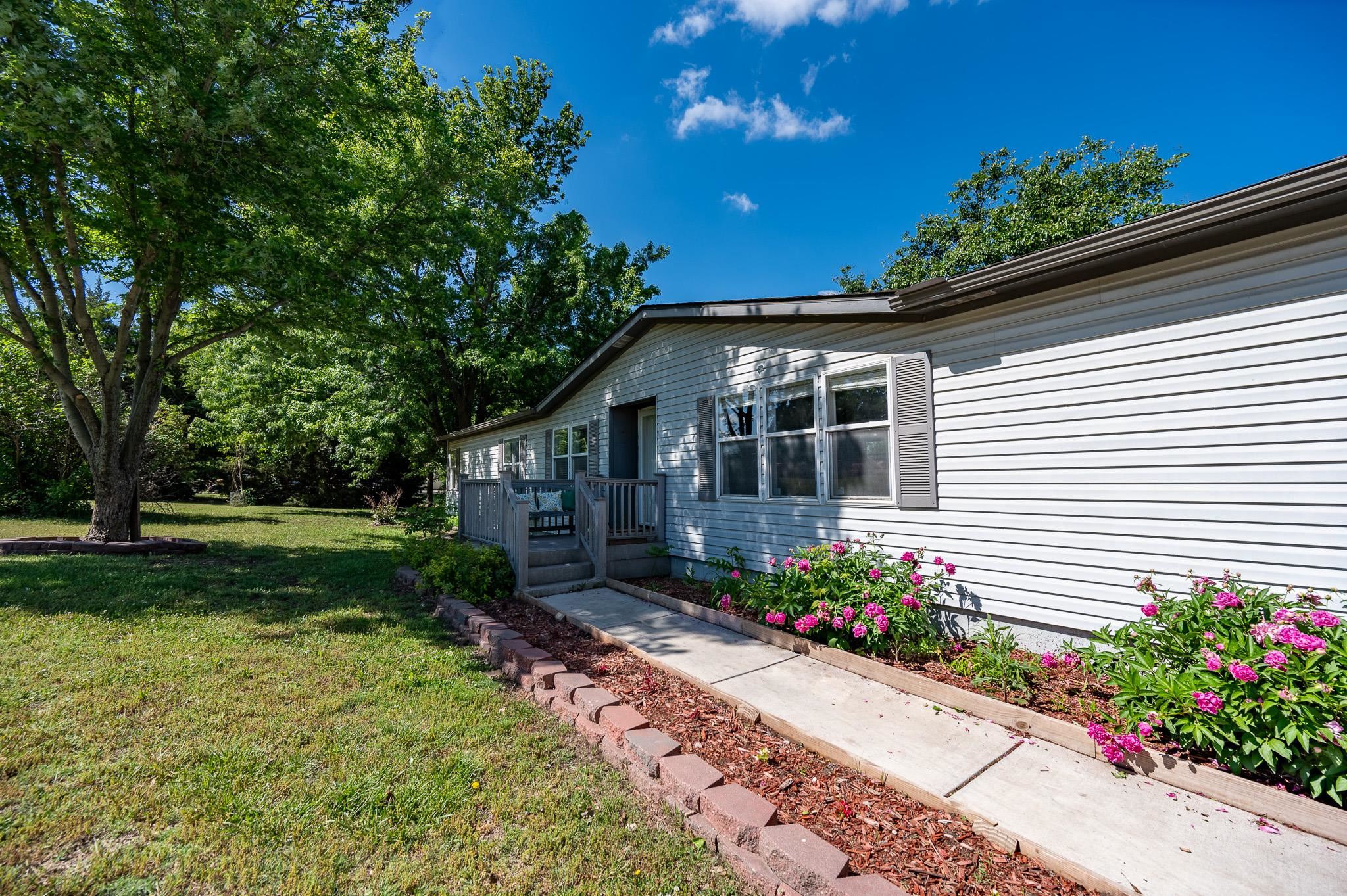 1905 SW Sunny Hills El Dorado KS 67042