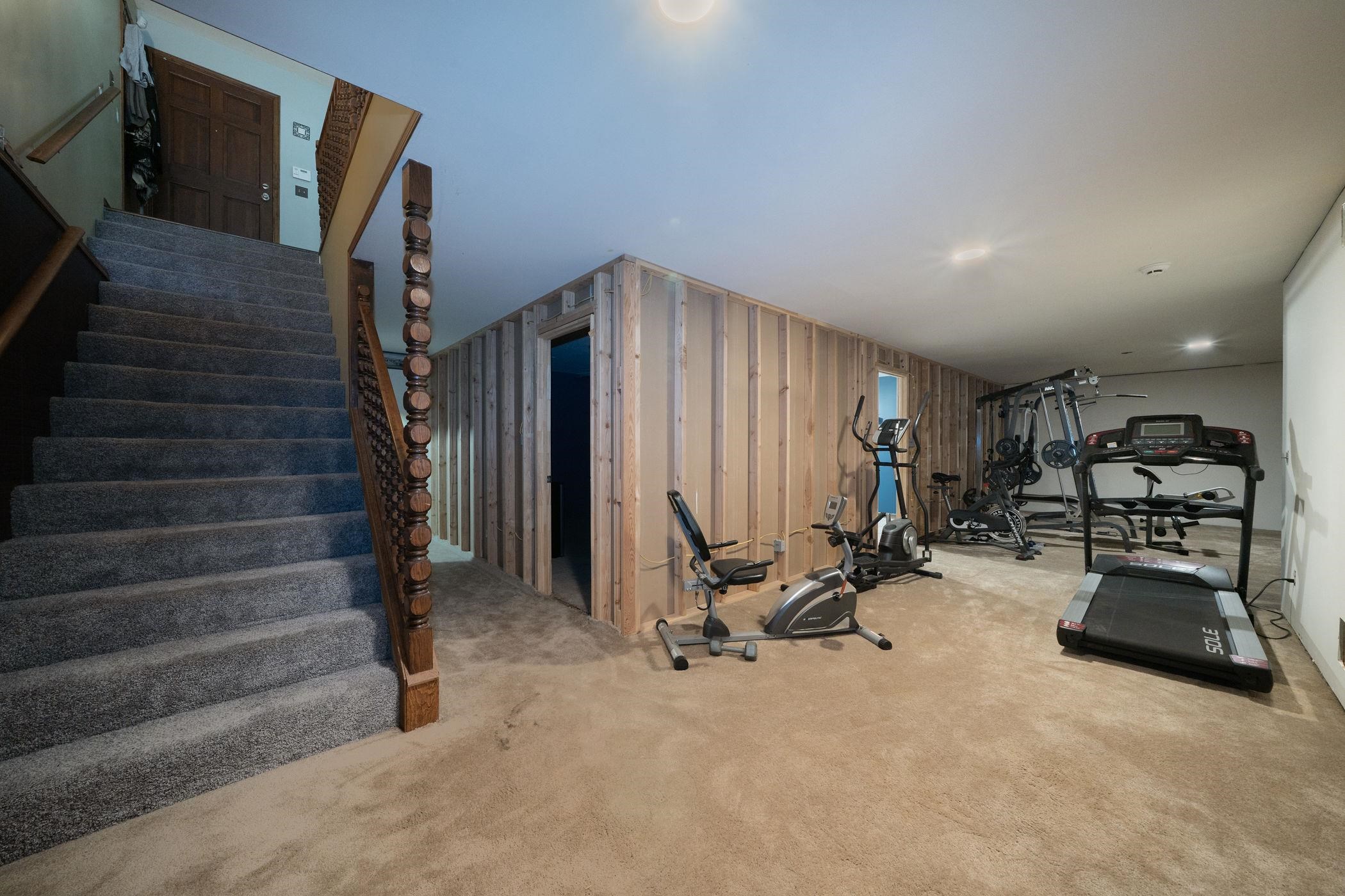 927 E 43rd Avenue Wichita KS 67216