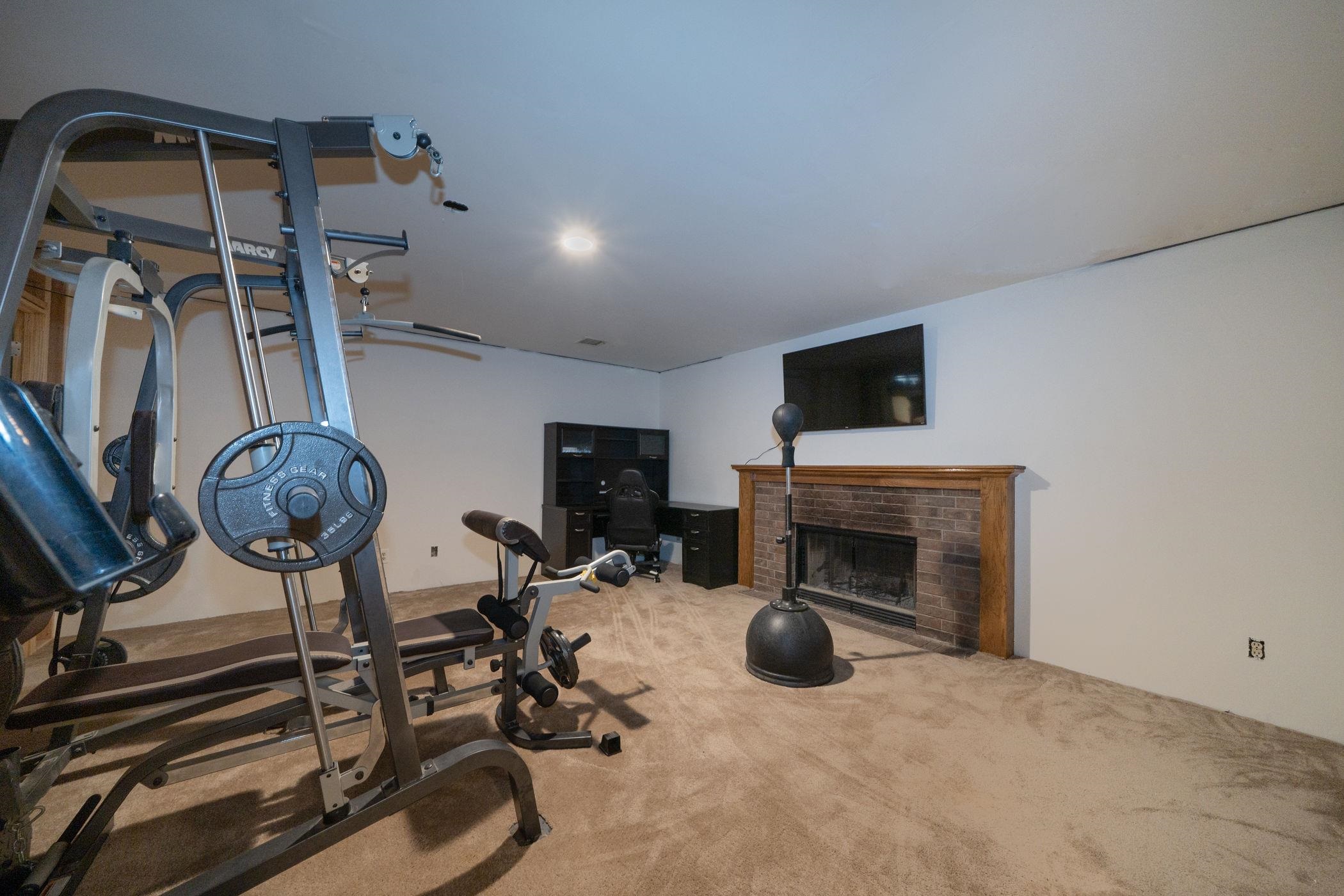 927 E 43rd Avenue Wichita KS 67216