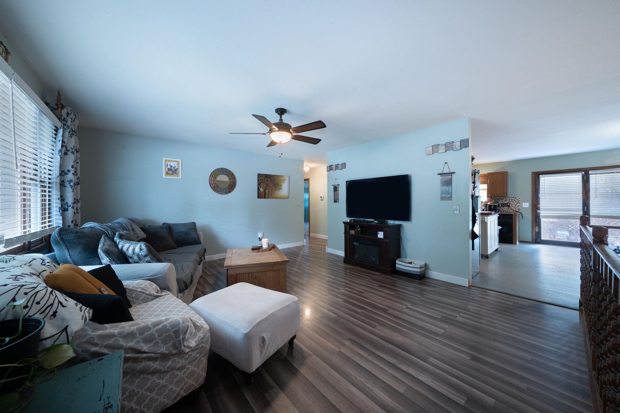 927 E 43rd Avenue Wichita KS 67216