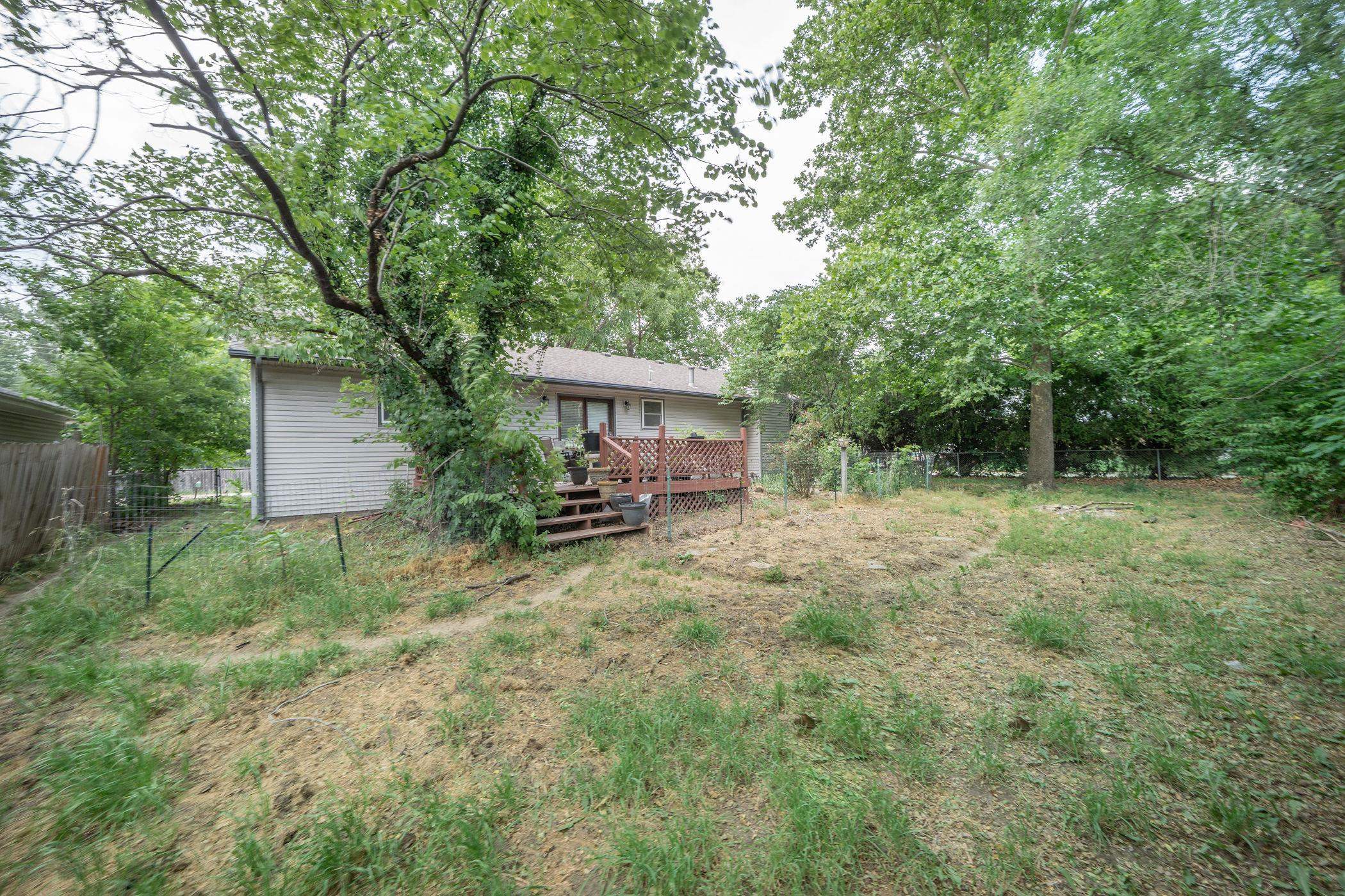 927 E 43rd Avenue Wichita KS 67216