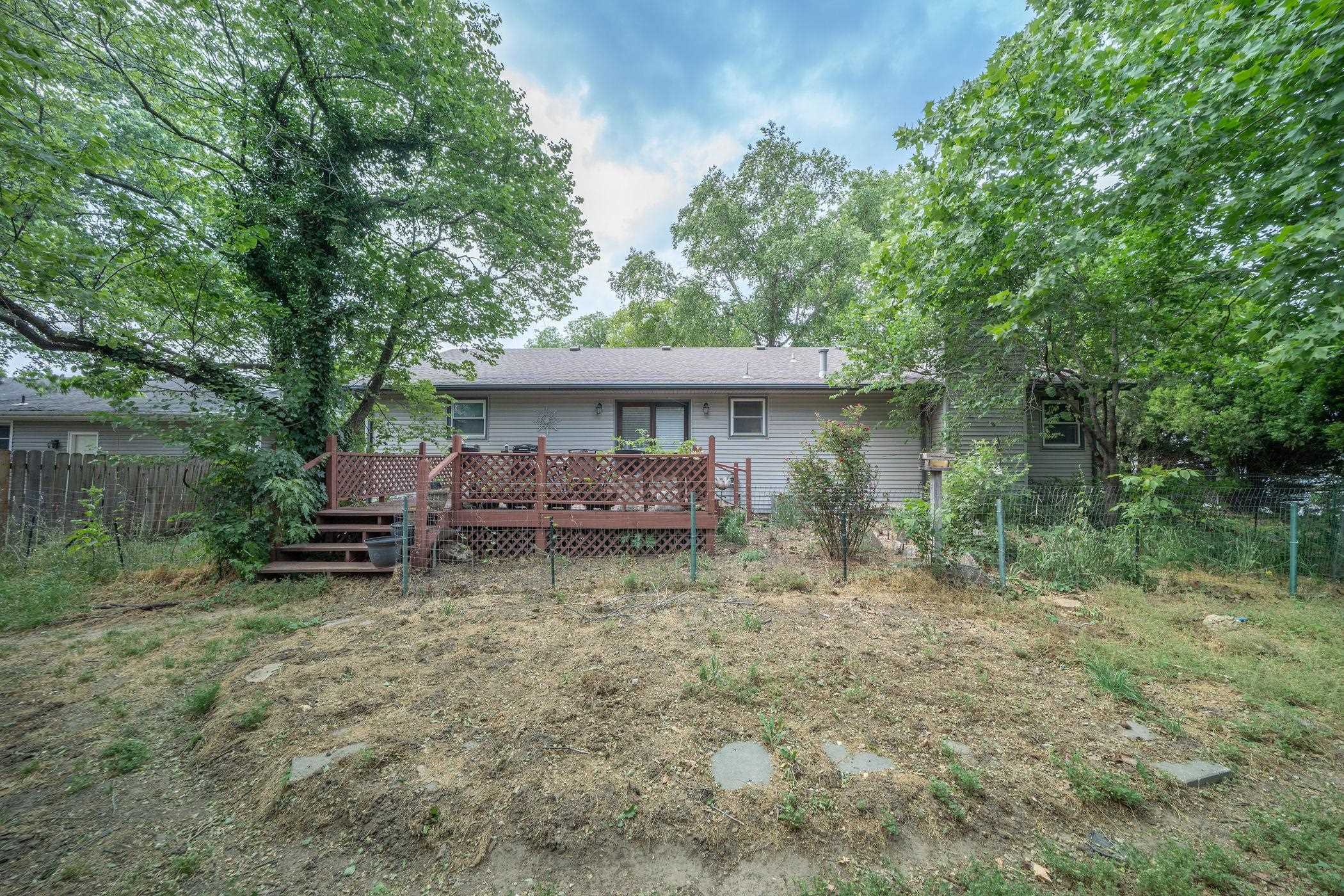 927 E 43rd Avenue Wichita KS 67216