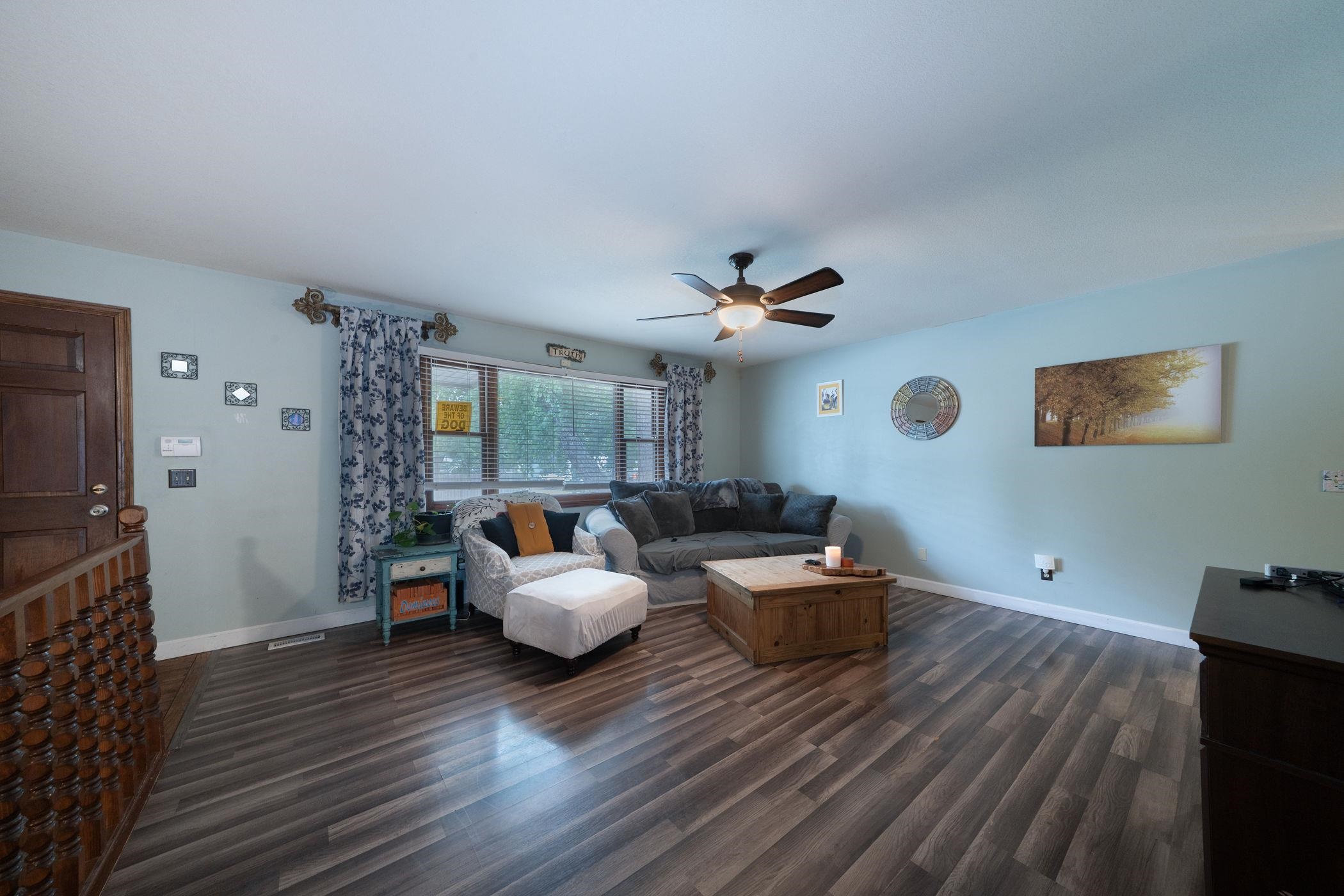 927 E 43rd Avenue Wichita KS 67216