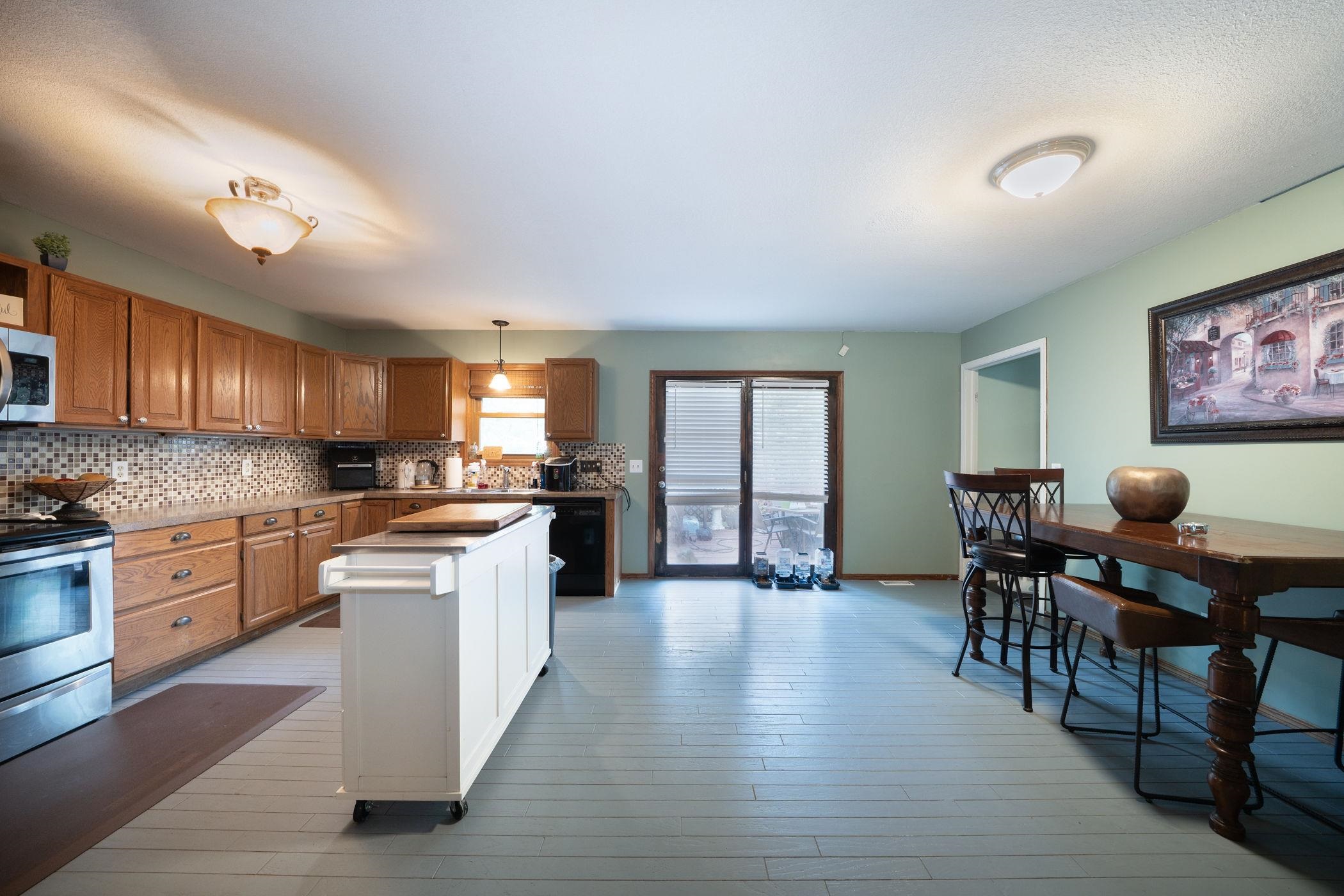 927 E 43rd Avenue Wichita KS 67216