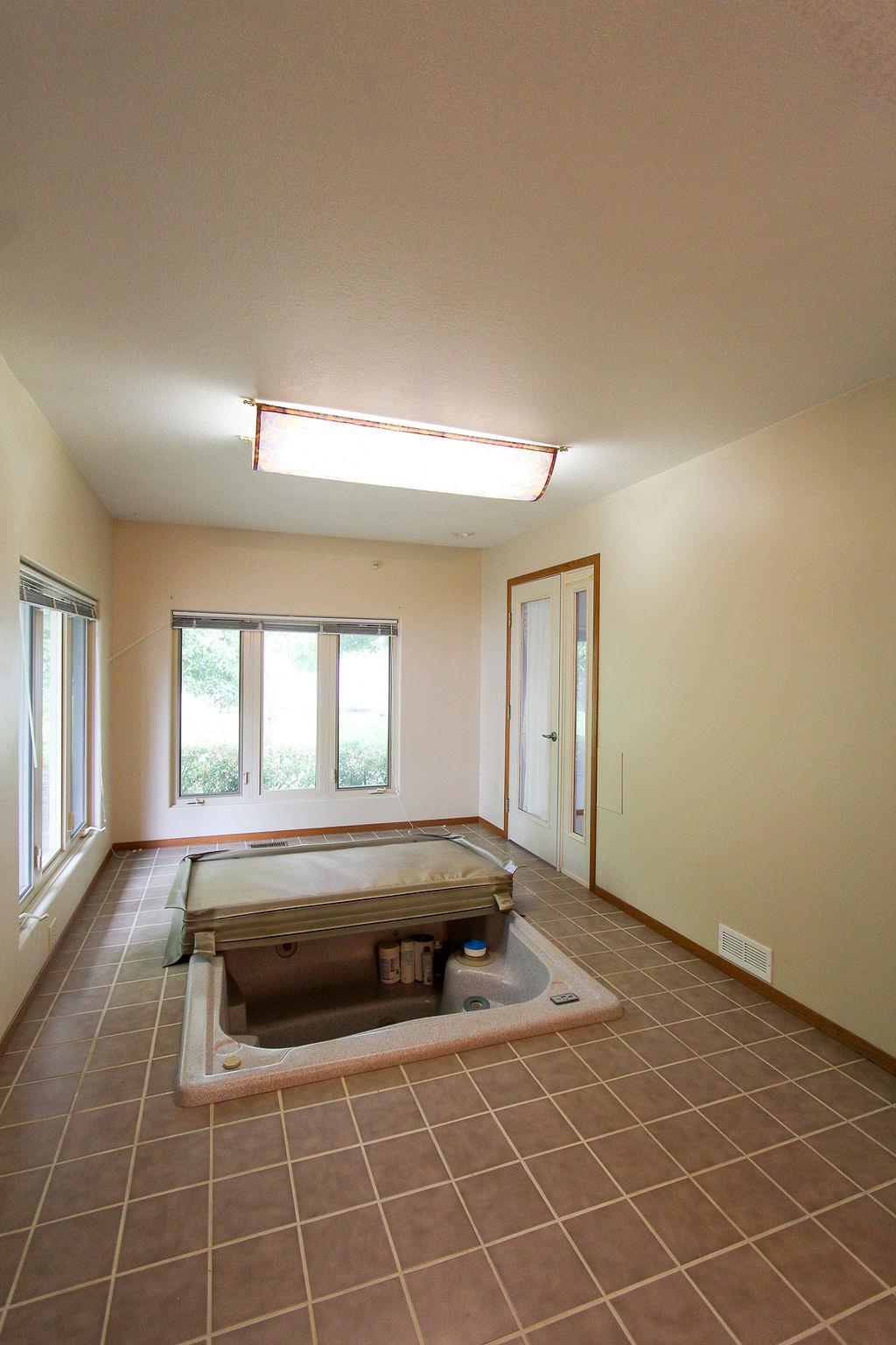 2808 Acacia Avenue North Newton KS 67117