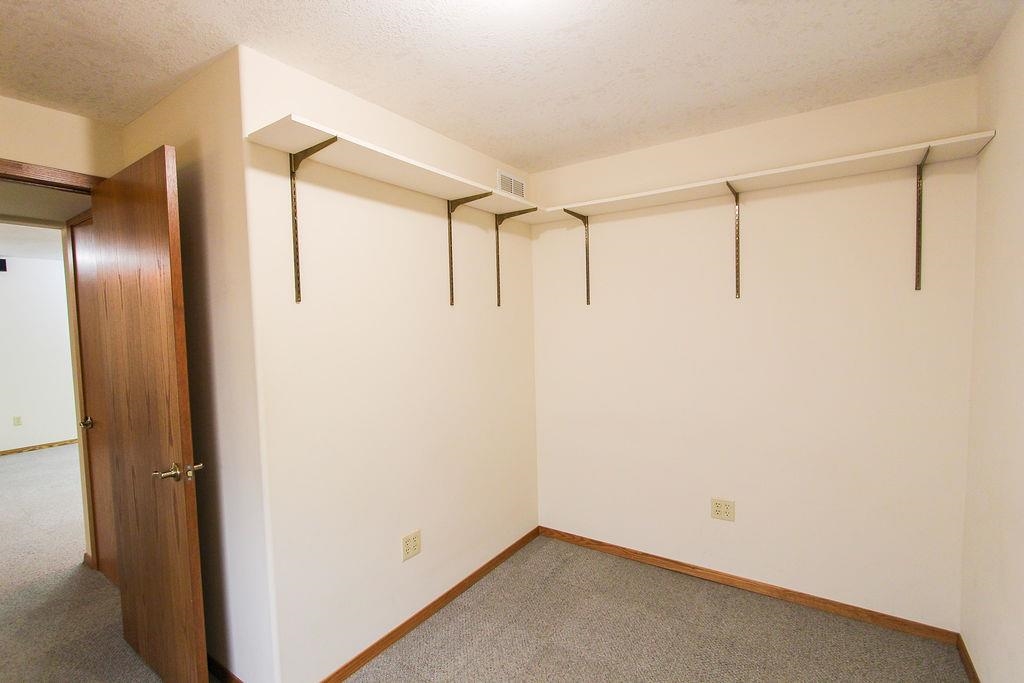 2808 Acacia Avenue North Newton KS 67117