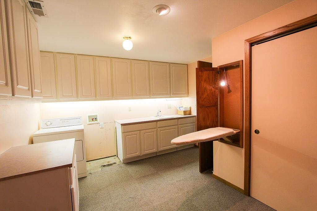 2808 Acacia Avenue North Newton KS 67117