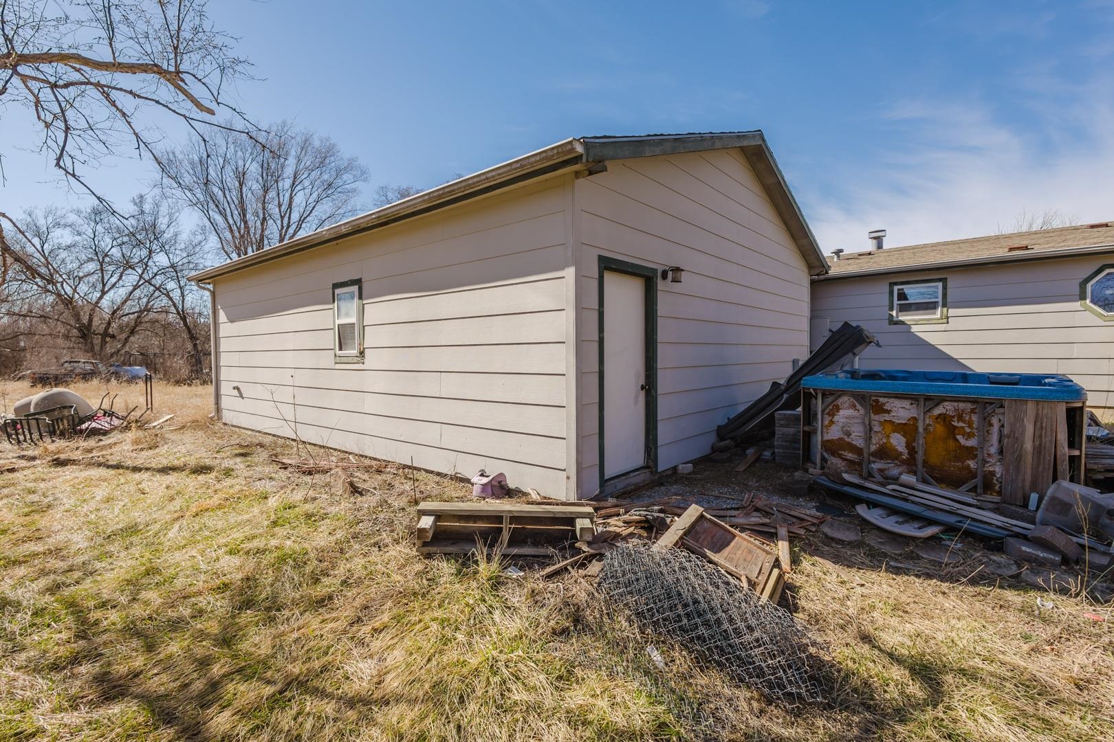 11925 E 71st S Derby KS 67037
