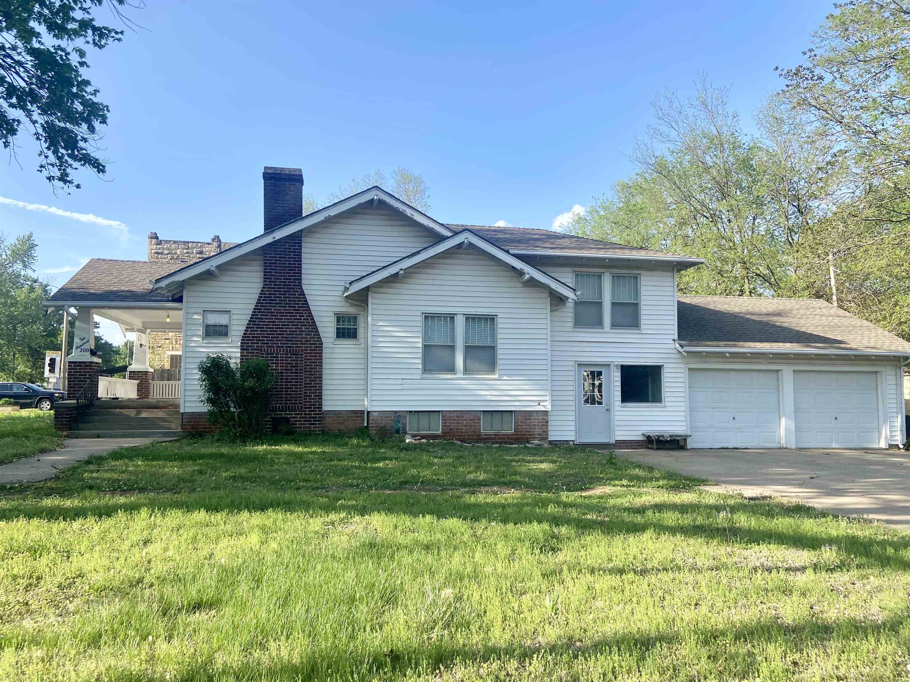 200 E Broadway Avenue Augusta KS 67010