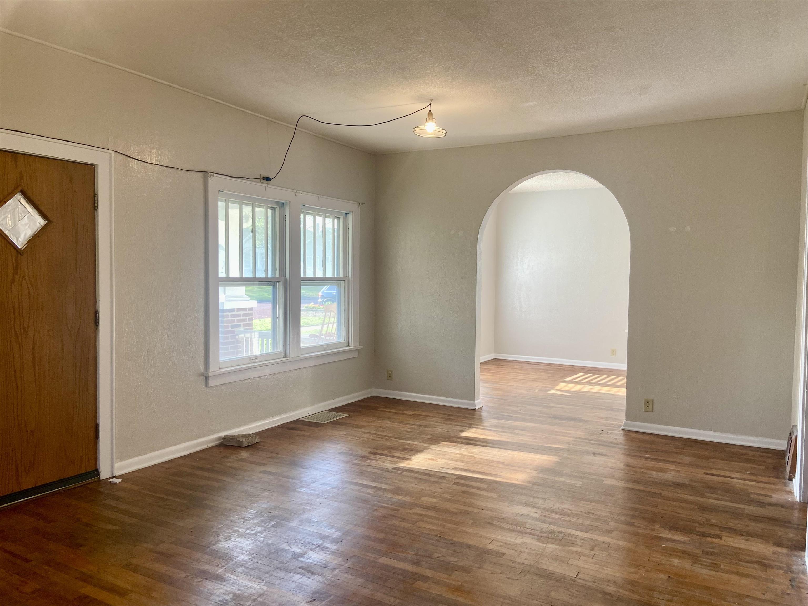 200 E Broadway Avenue Augusta KS 67010