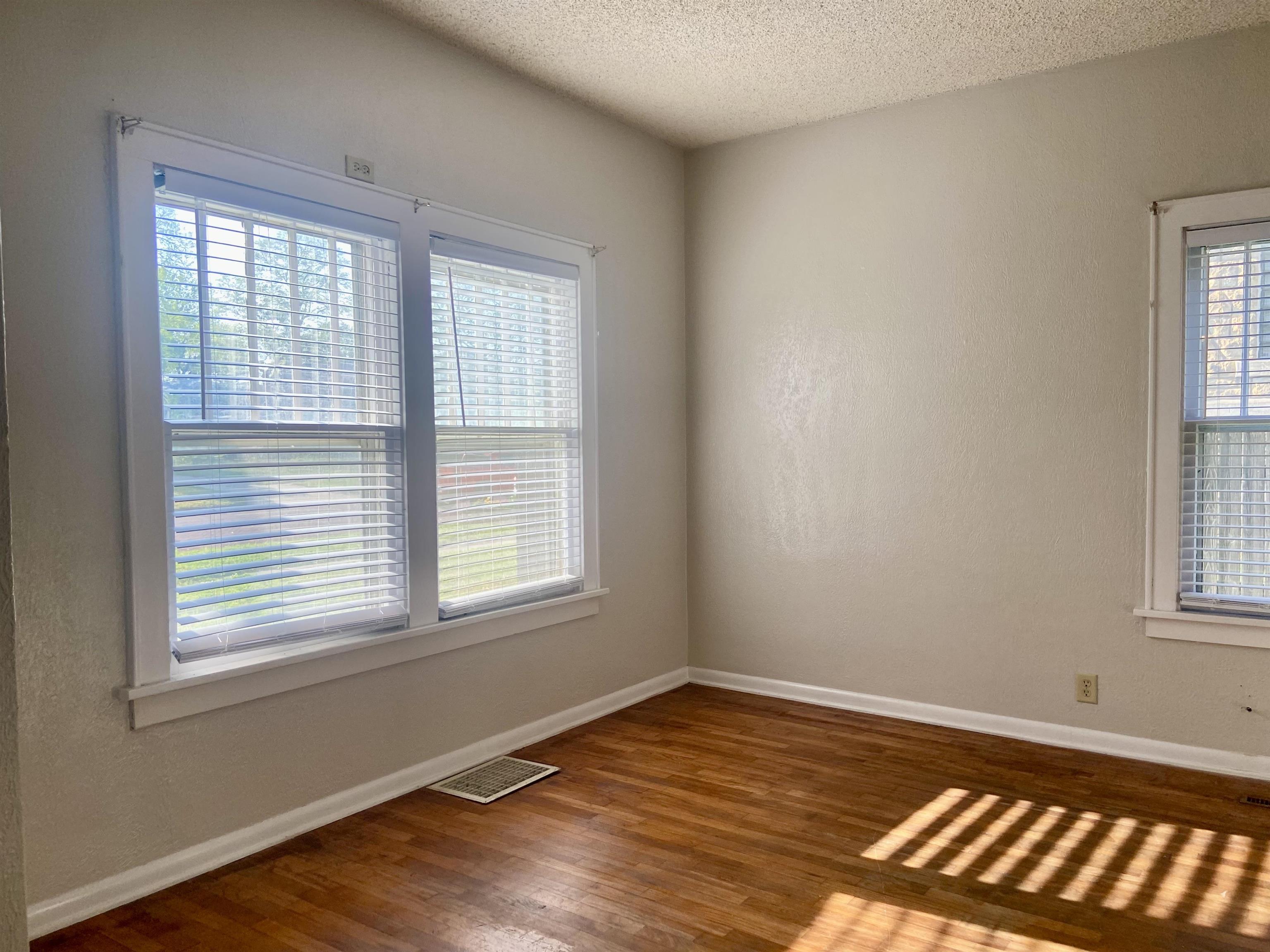 200 E Broadway Avenue Augusta KS 67010