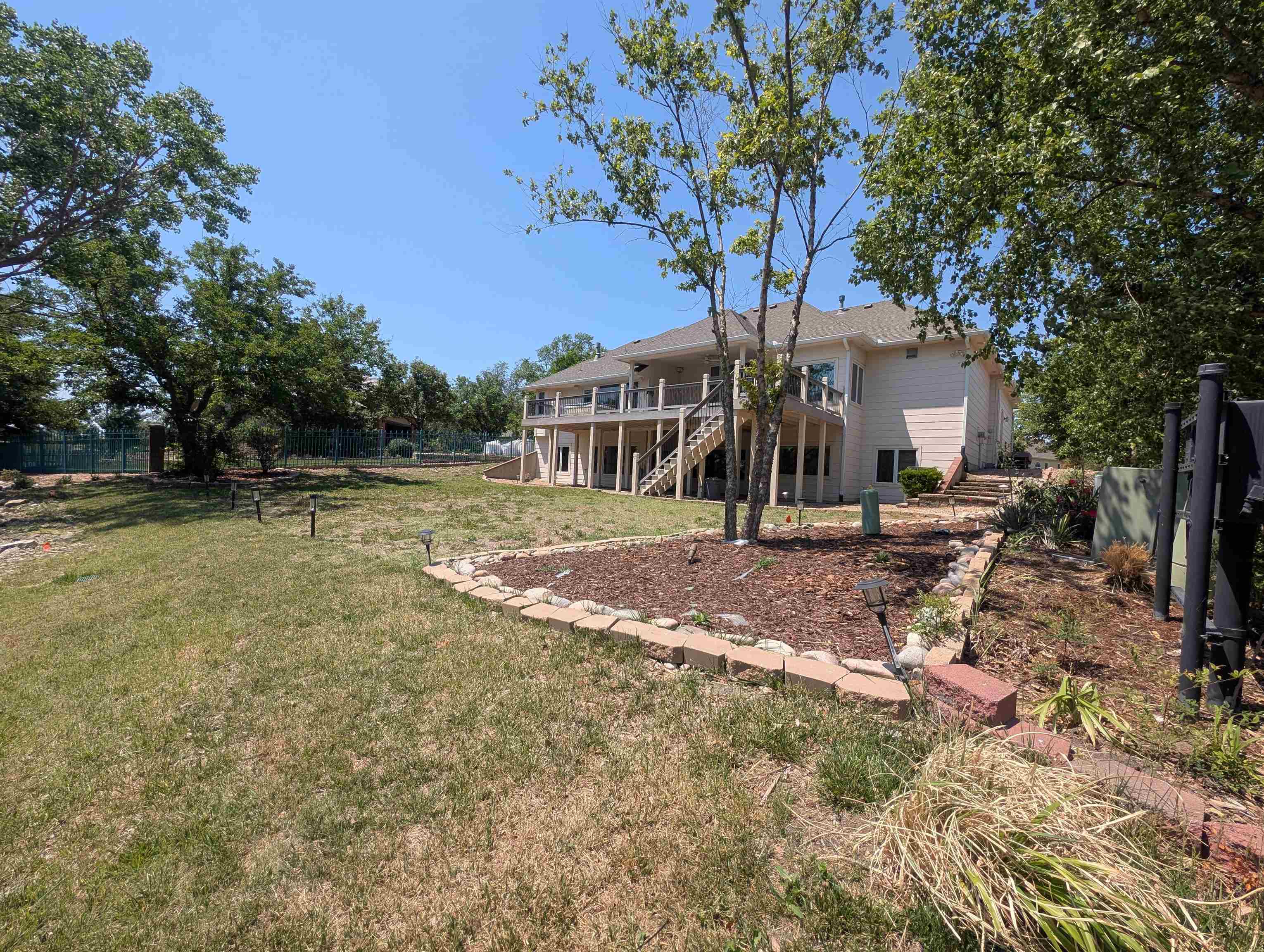 8253 E Oxford Court Wichita KS 67226