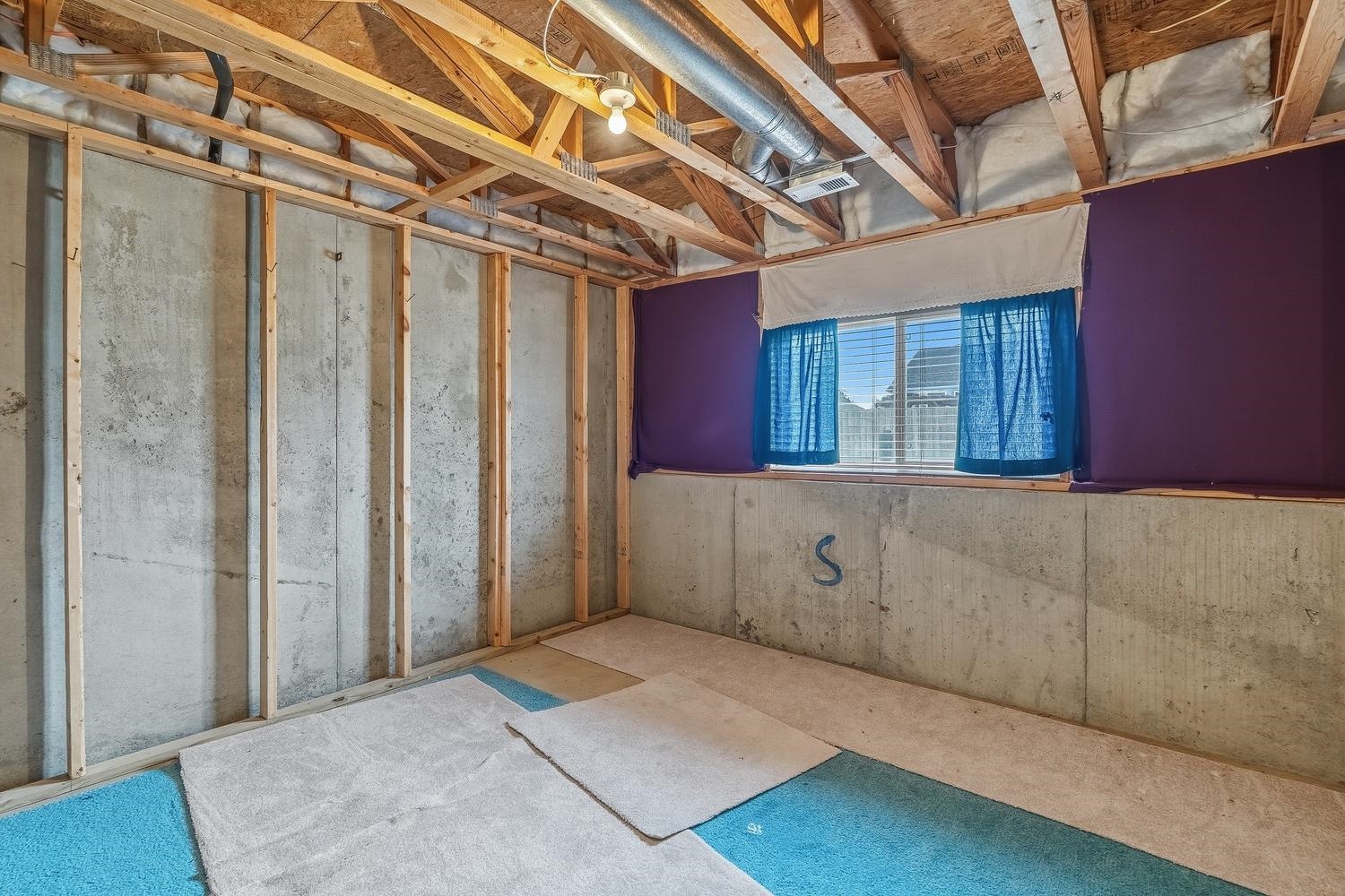 8849 N Hidden Lane Park City KS 67147