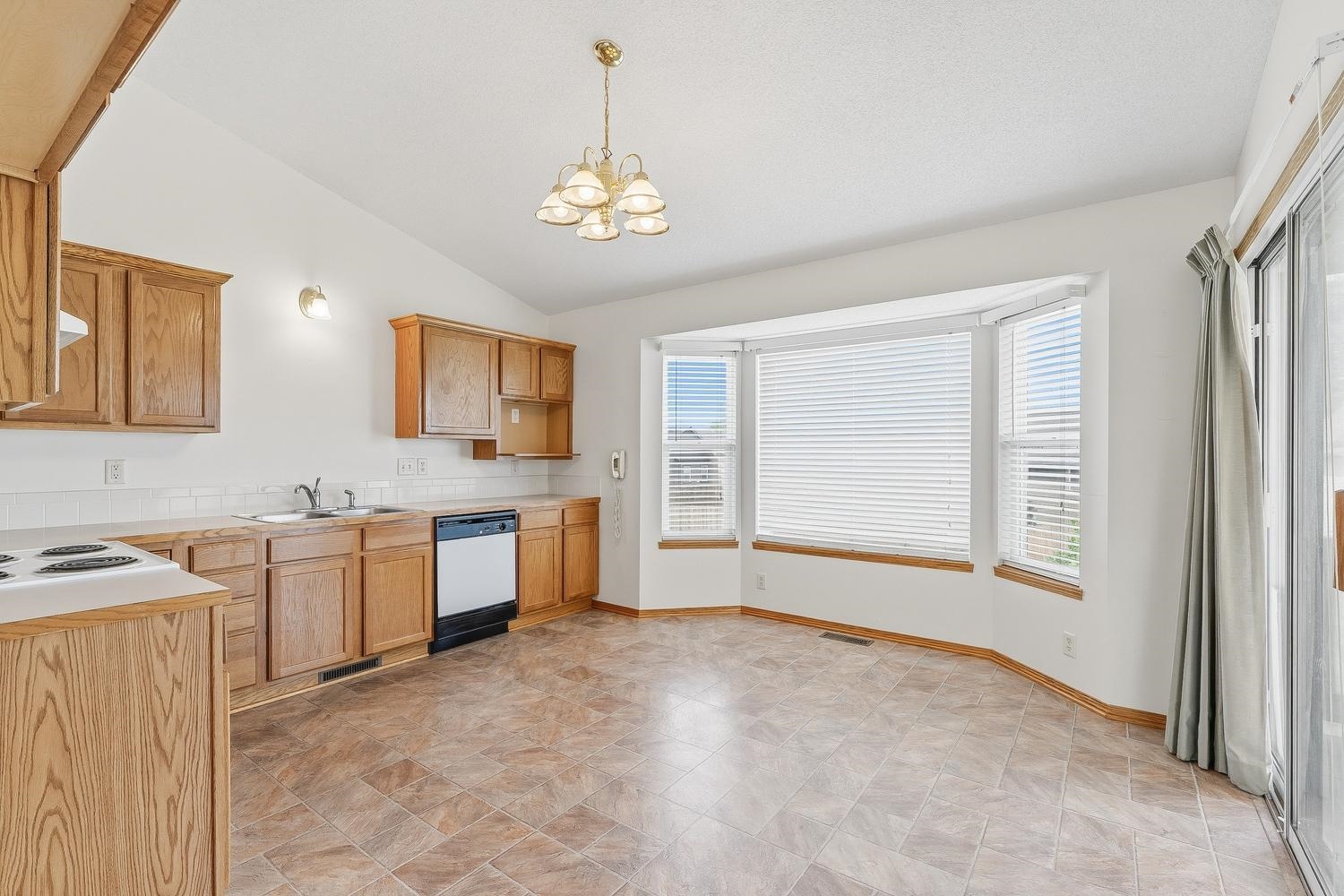 8849 N Hidden Lane Park City KS 67147